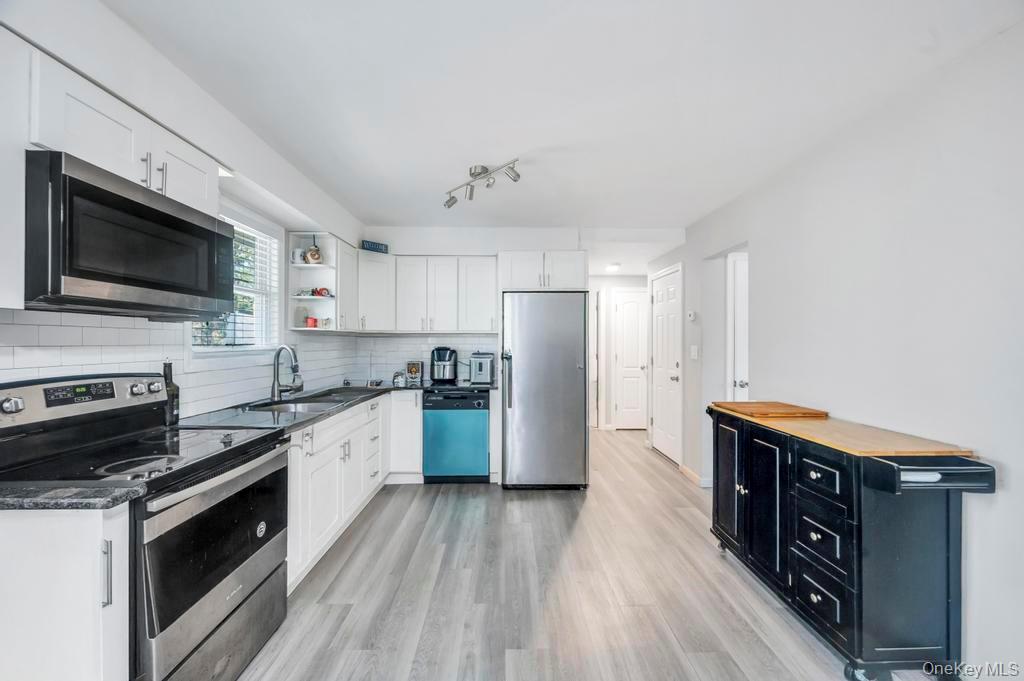 382 Boyle Road, Selden, NY 11784