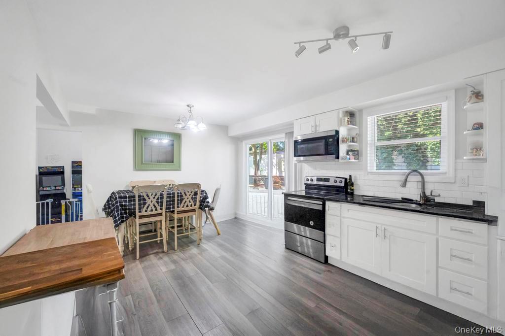 382 Boyle Road, Selden, NY 11784