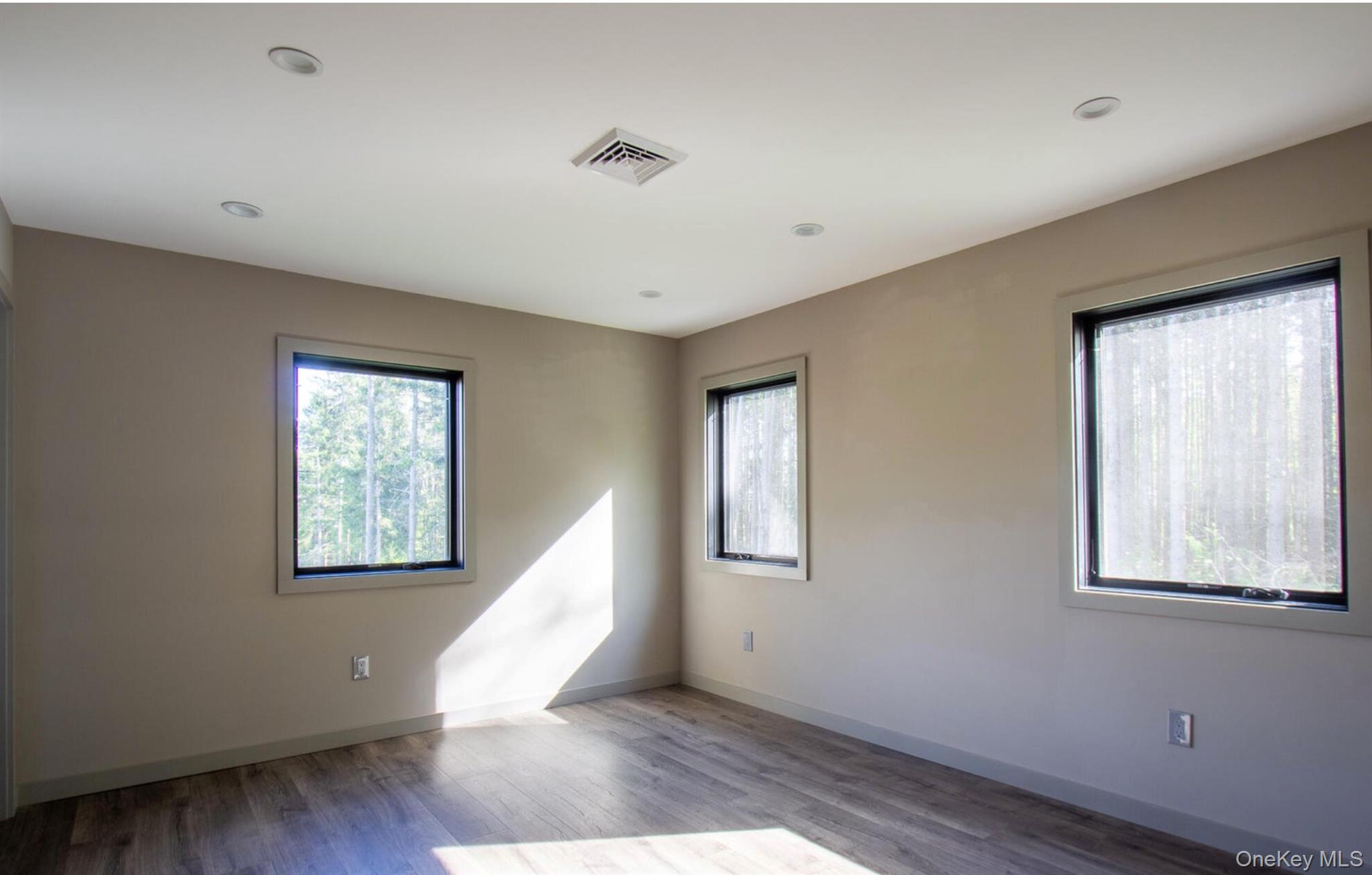 30 Ridge Lane, Hillsdale, NY 12529