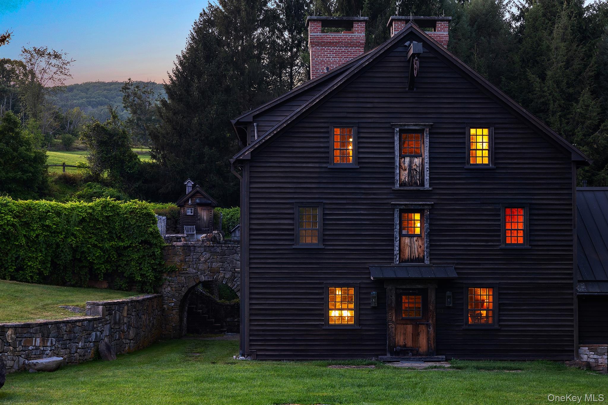 281 County Route 3, ANCRAMDALE, NY 12503