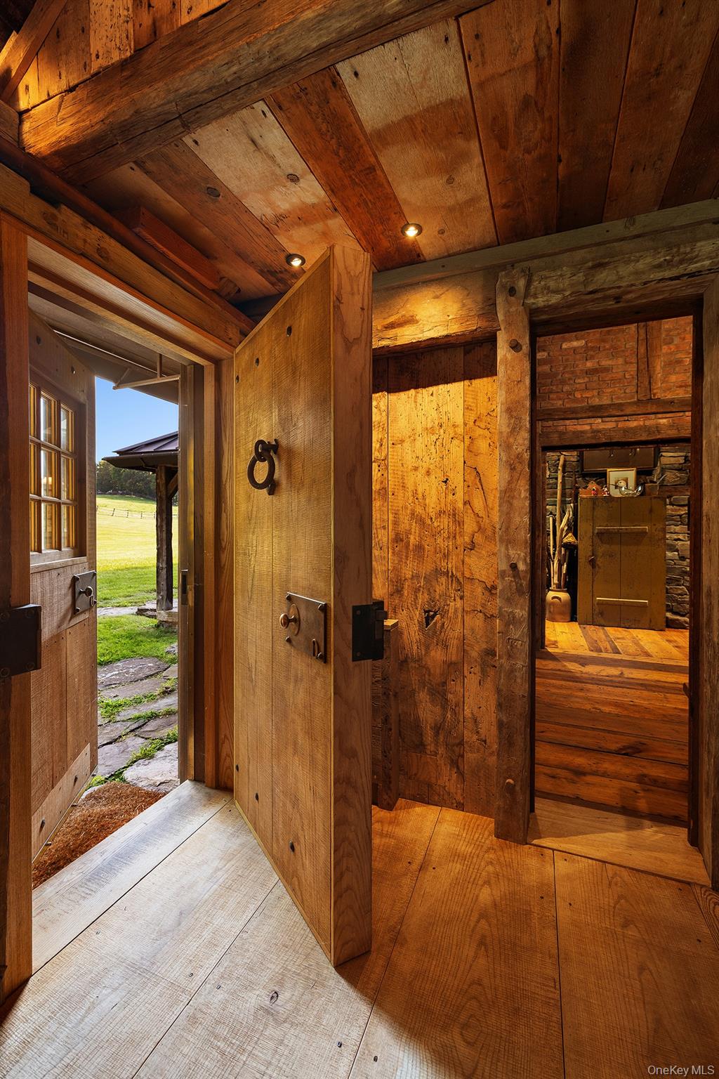 281 County Route 3, ANCRAMDALE, NY 12503