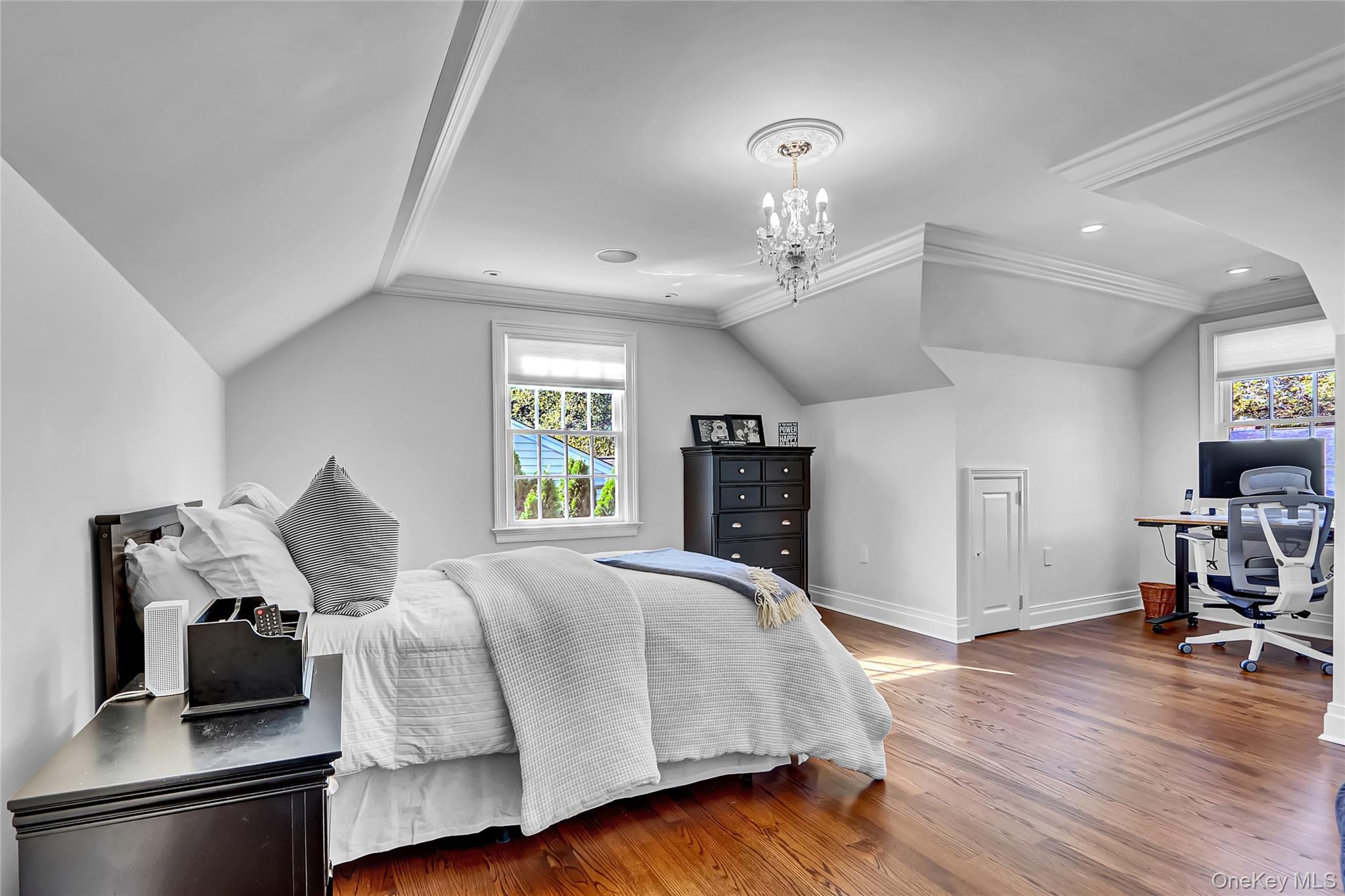 5 Wilson Street, Garden City, NY 11530