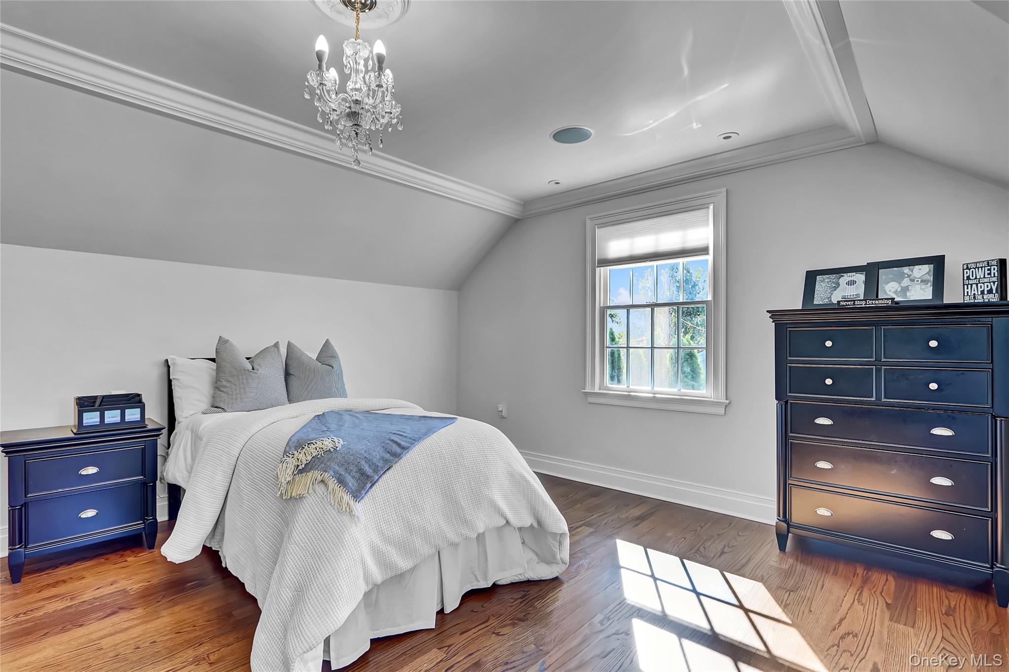 5 Wilson Street, Garden City, NY 11530