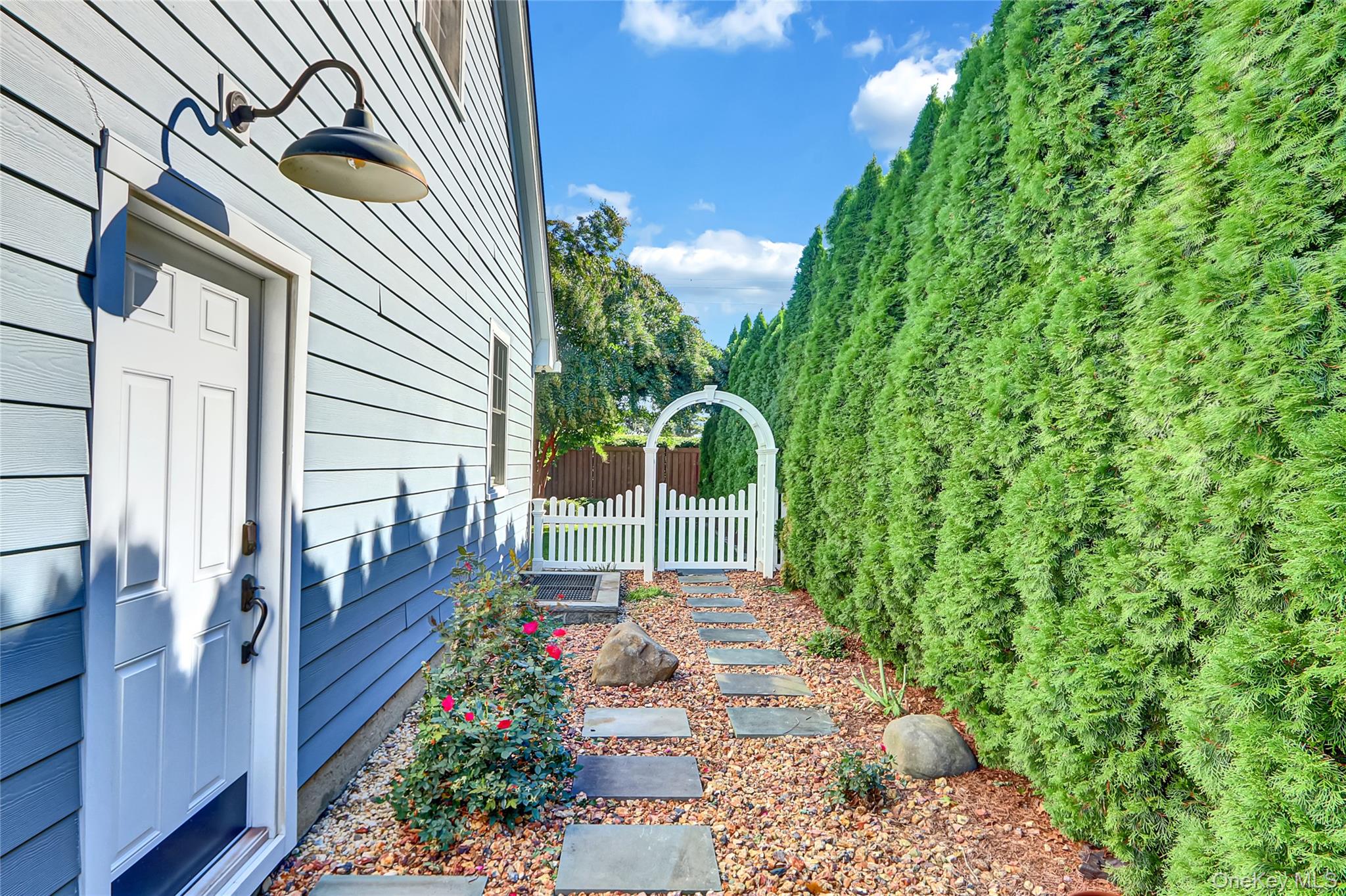 5 Wilson Street, Garden City, NY 11530