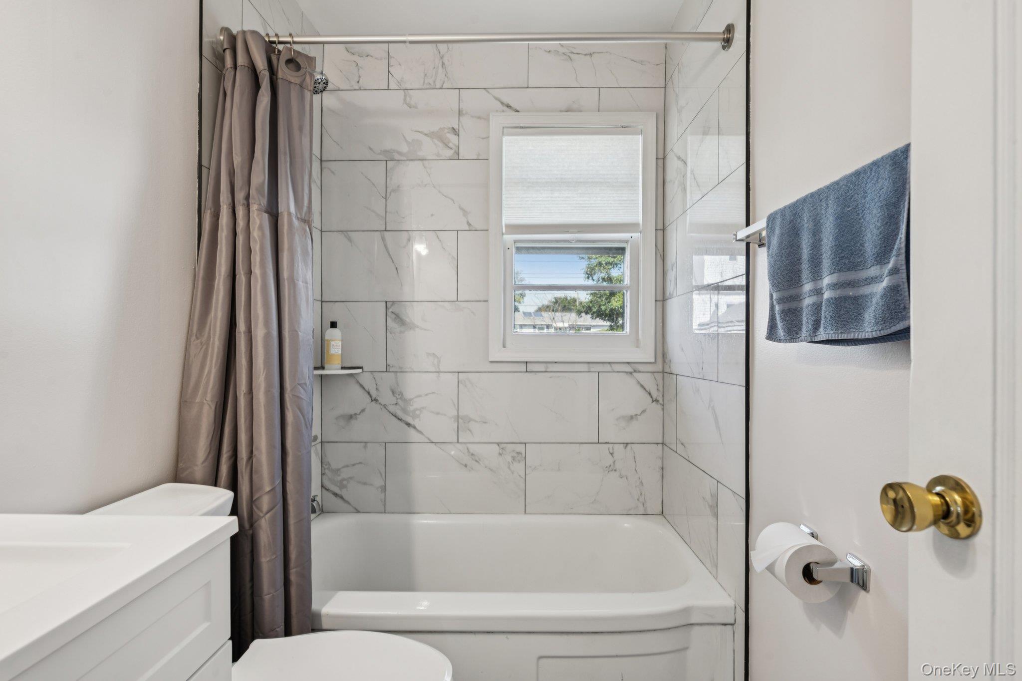 178 Princess Street, Hicksville, NY 11801