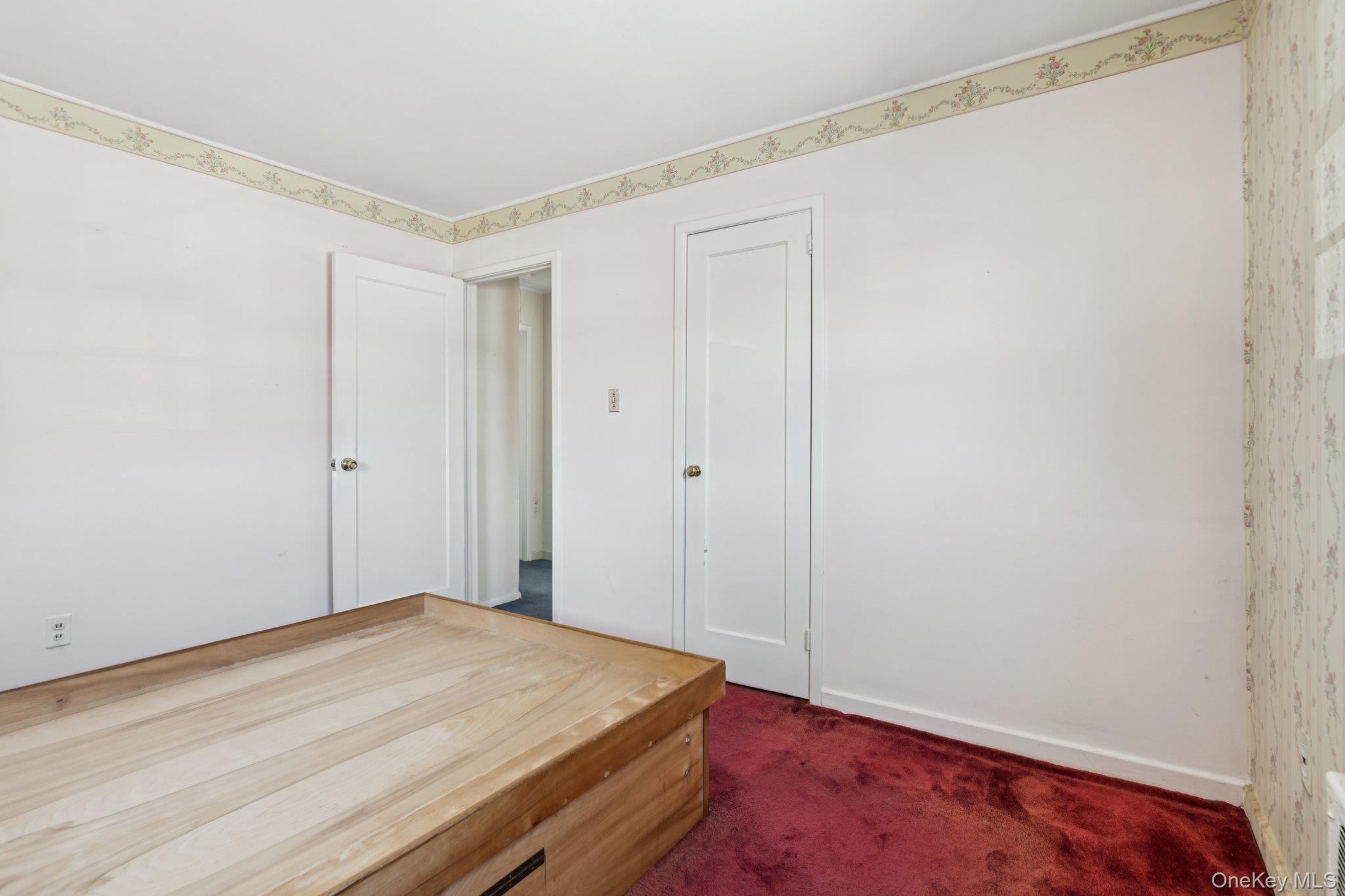 178 Princess Street, Hicksville, NY 11801