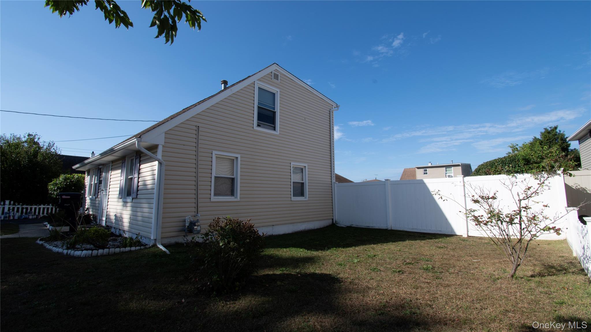 2810 1st Place, Baldwin, NY 11510