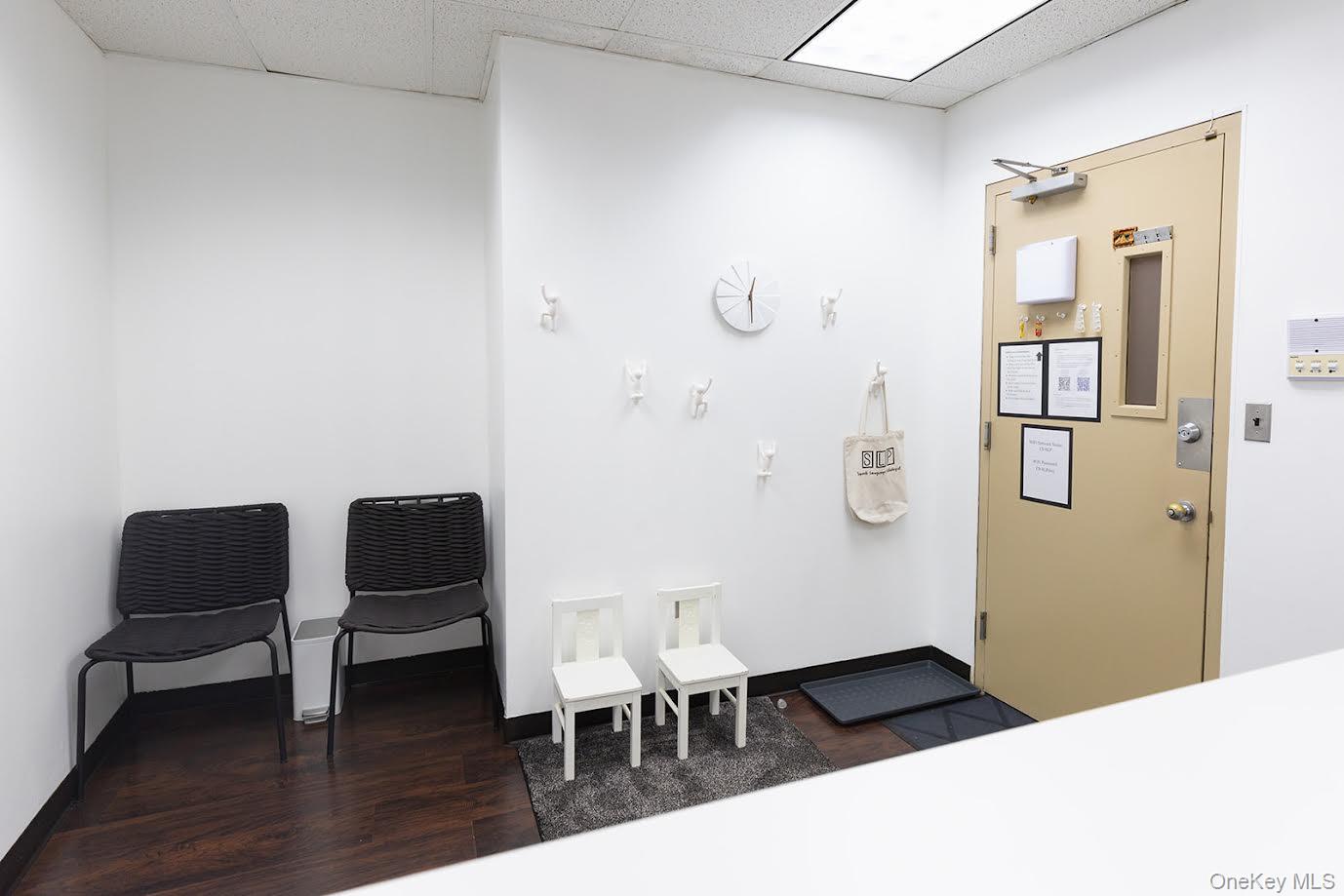 249-02 Jericho Turnpike # 202, Floral Park, NY 11001