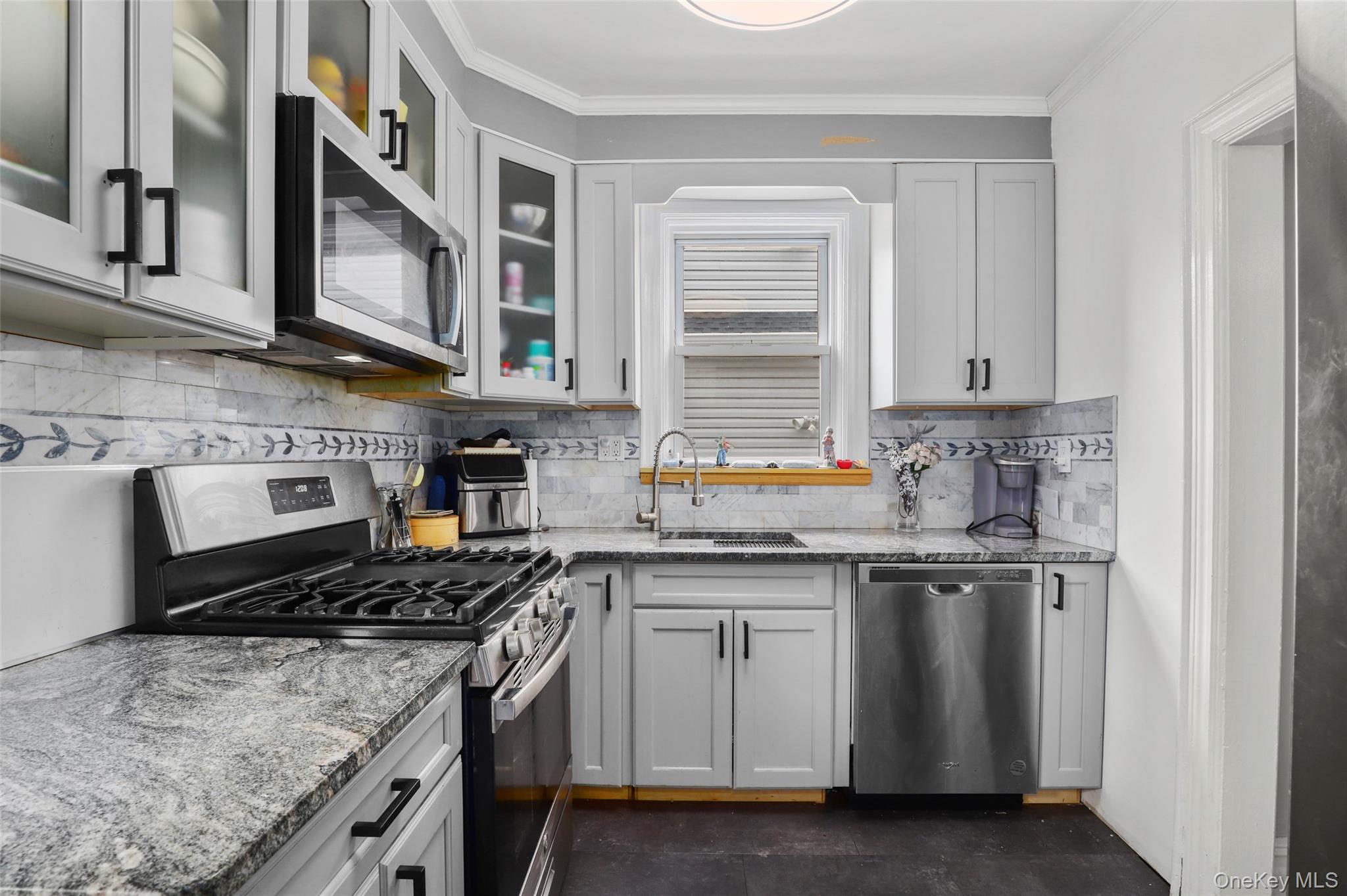 3215 Randall Avenue, Bronx, NY 10465