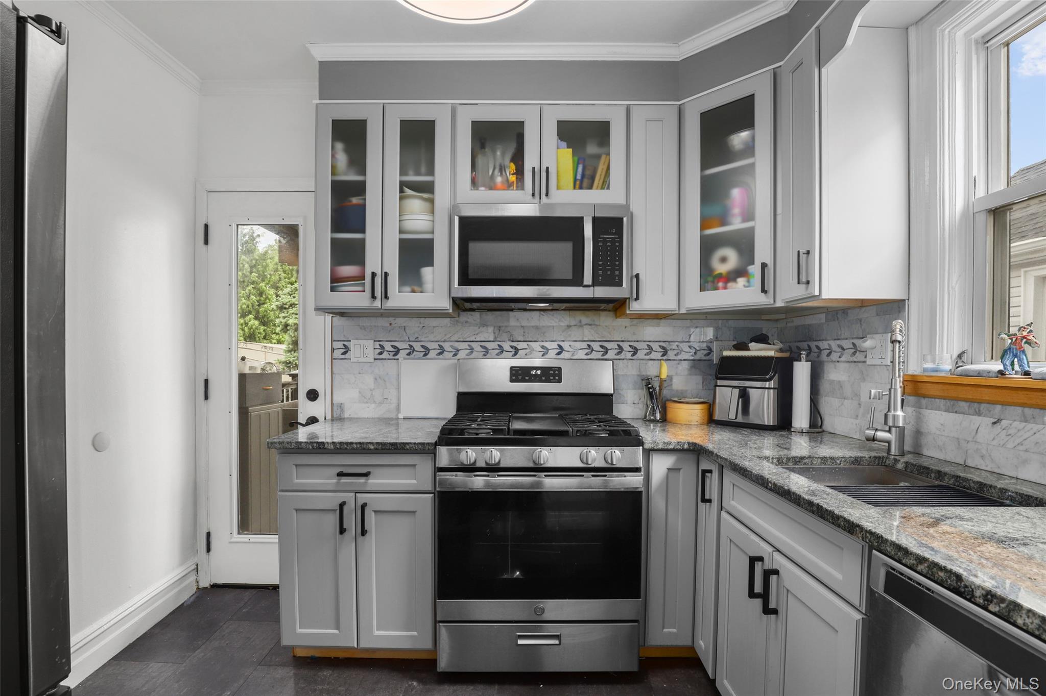 3215 Randall Avenue, Bronx, NY 10465