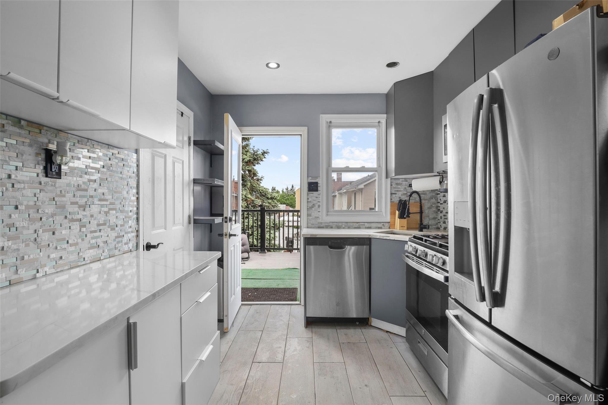 3215 Randall Avenue, Bronx, NY 10465