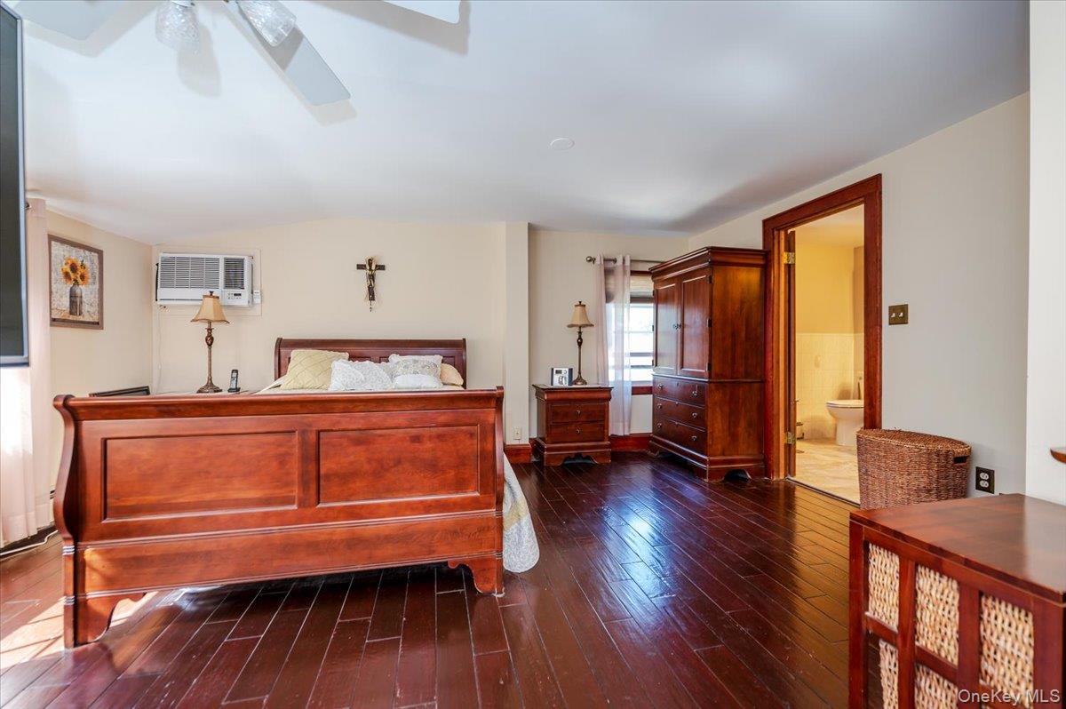 23 Arthur Avenue, Bethpage, NY 11714