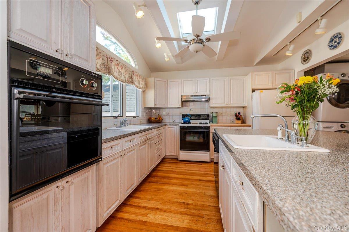 23 Arthur Avenue, Bethpage, NY 11714