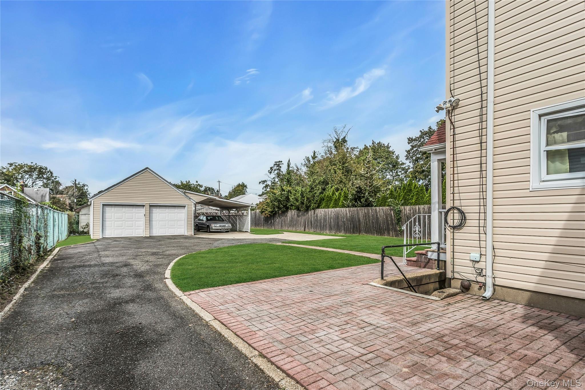 830 Davis Avenue, Uniondale, NY 11553