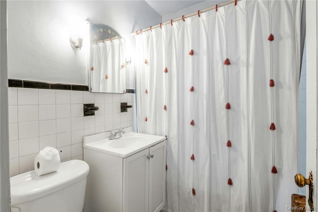 171 South Road, White Plains, NY 10603