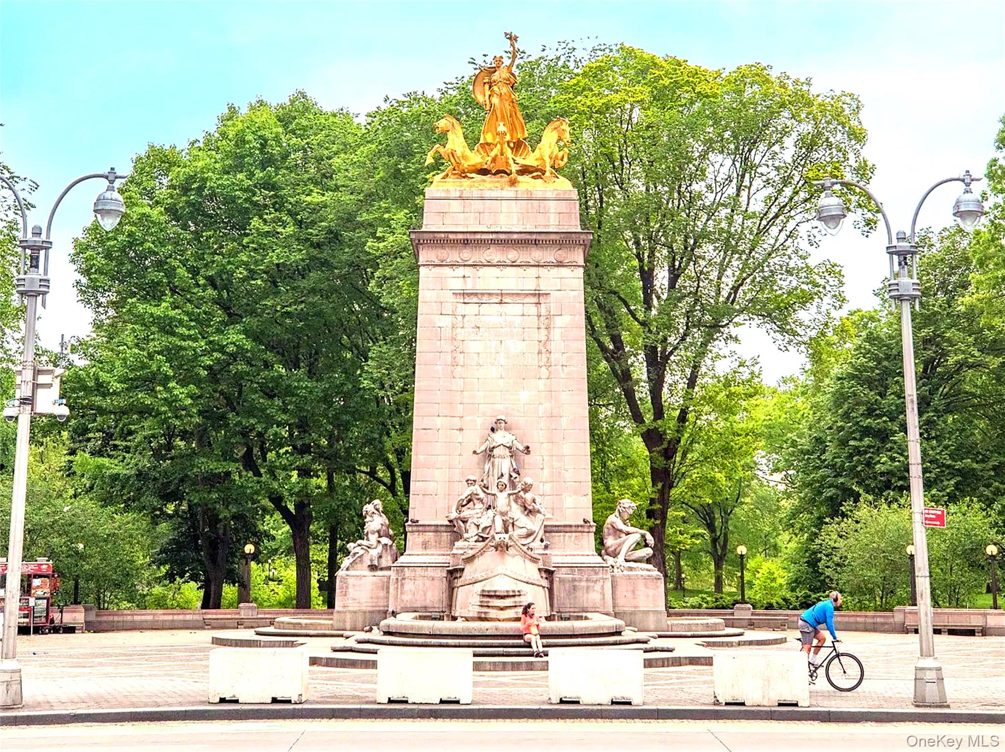 342 W 56th Street # 1E, New York (Manhattan), NY 10019