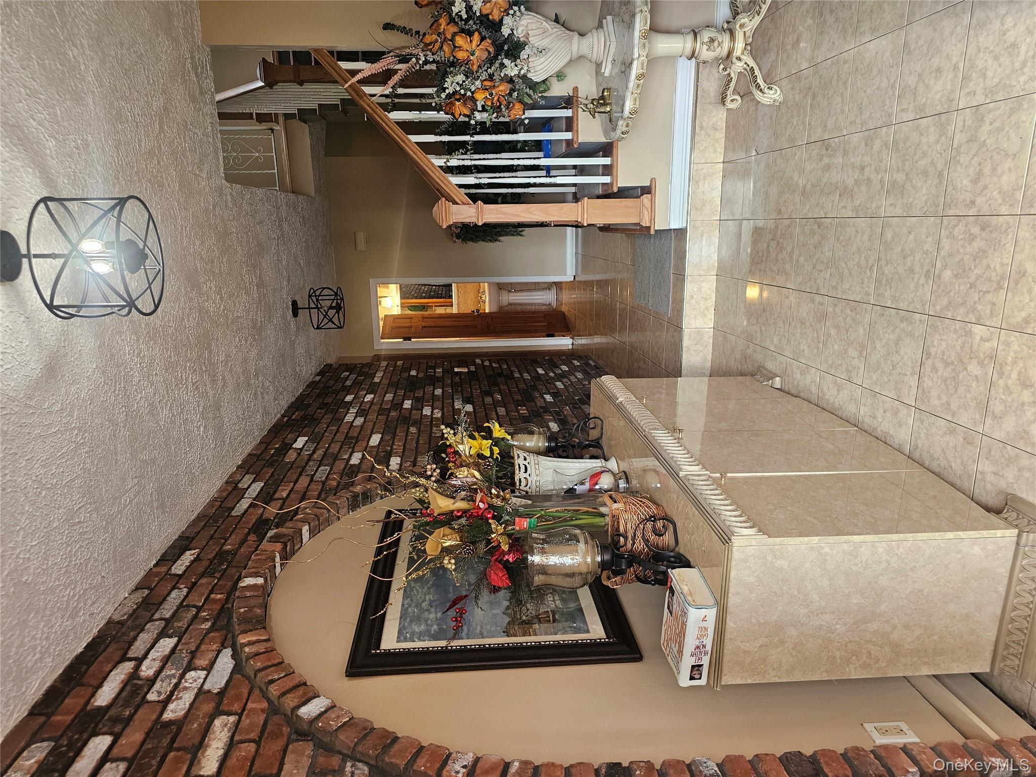 5 Lincoln Avenue, Smithtown, NY 11787