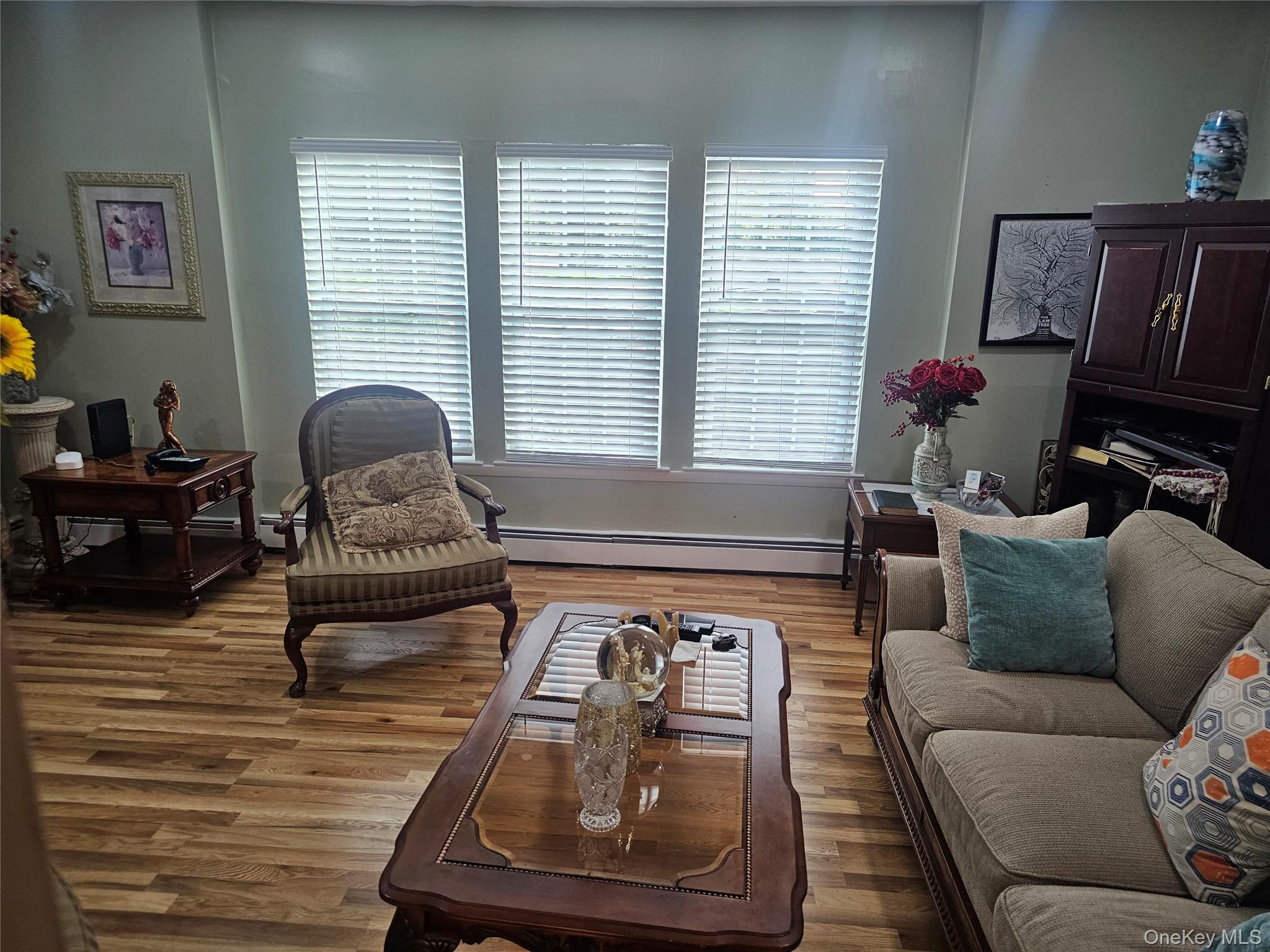 5 Lincoln Avenue, Smithtown, NY 11787