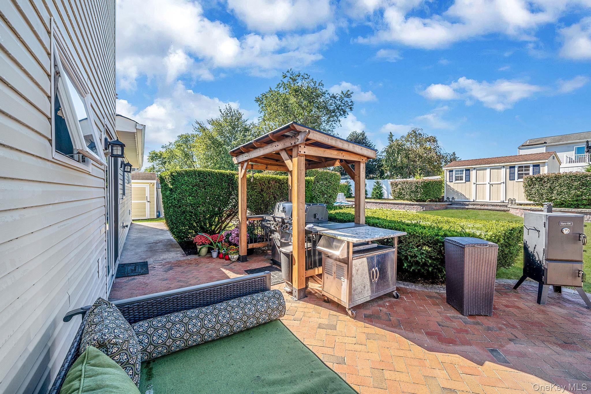 10 Munson Street, Medford, NY 11763