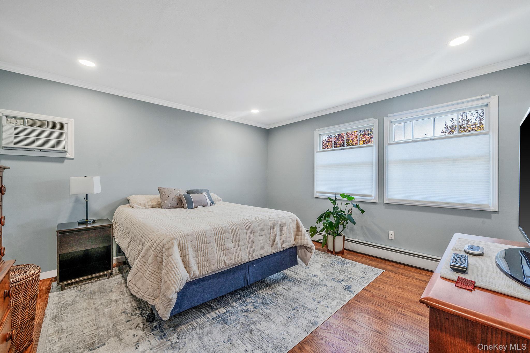 10 Munson Street, Medford, NY 11763