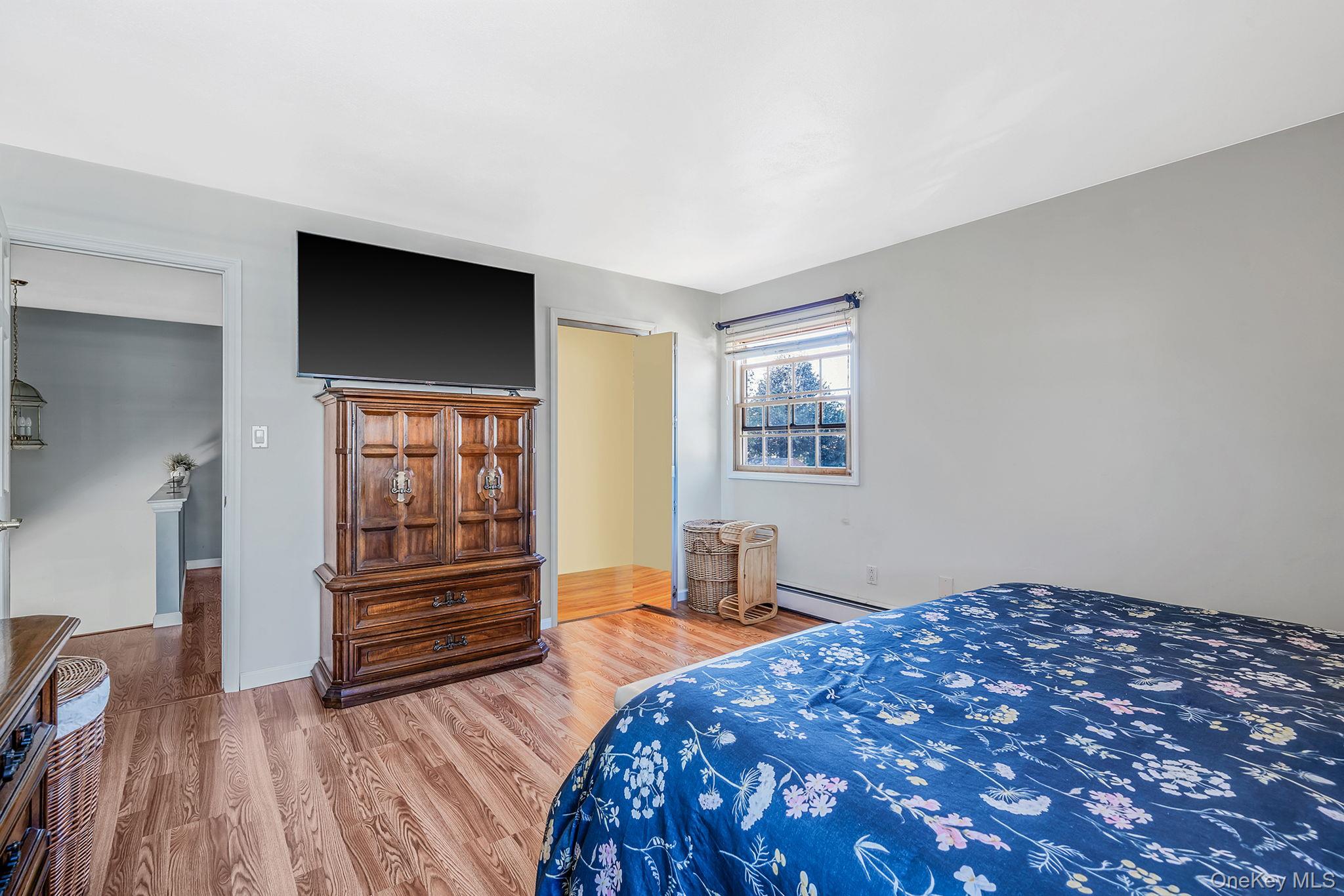 10 Munson Street, Medford, NY 11763