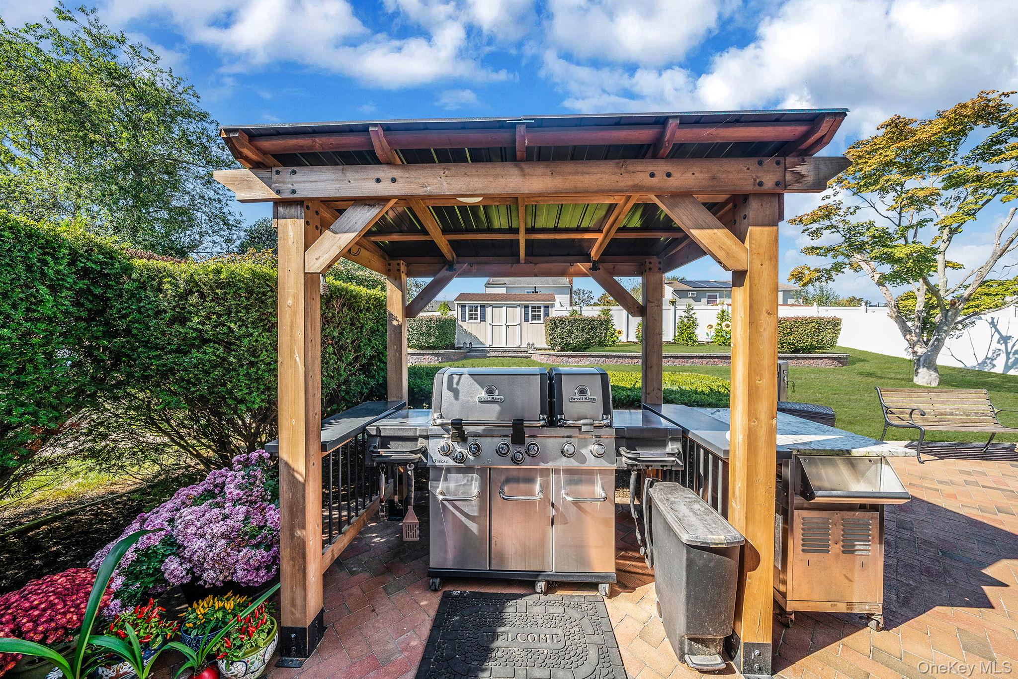 10 Munson Street, Medford, NY 11763