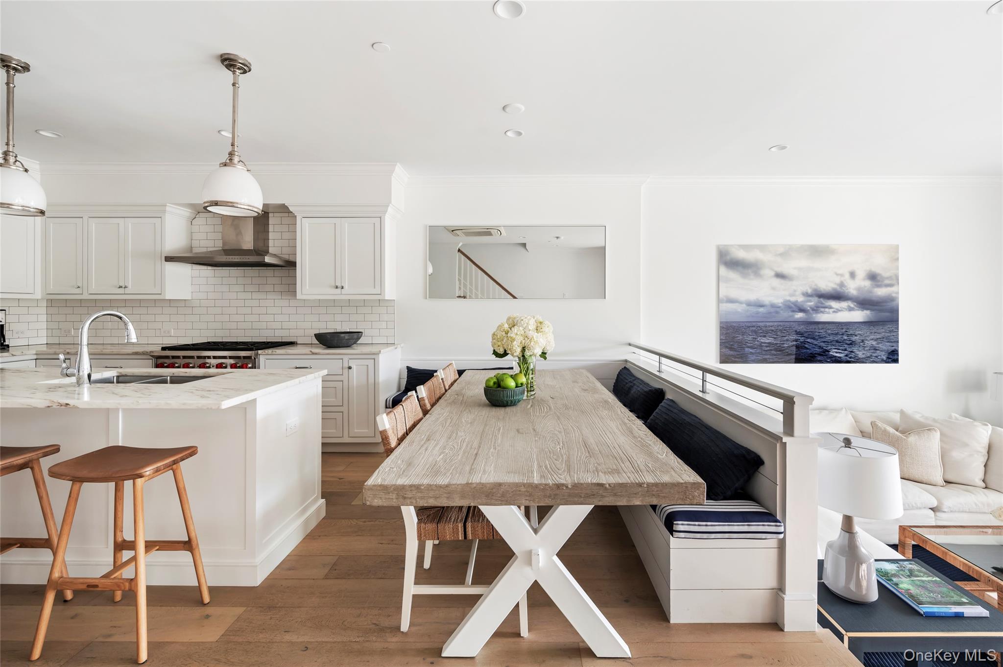 3 Old Boathouse Lane S, Hampton Bays, NY 11946