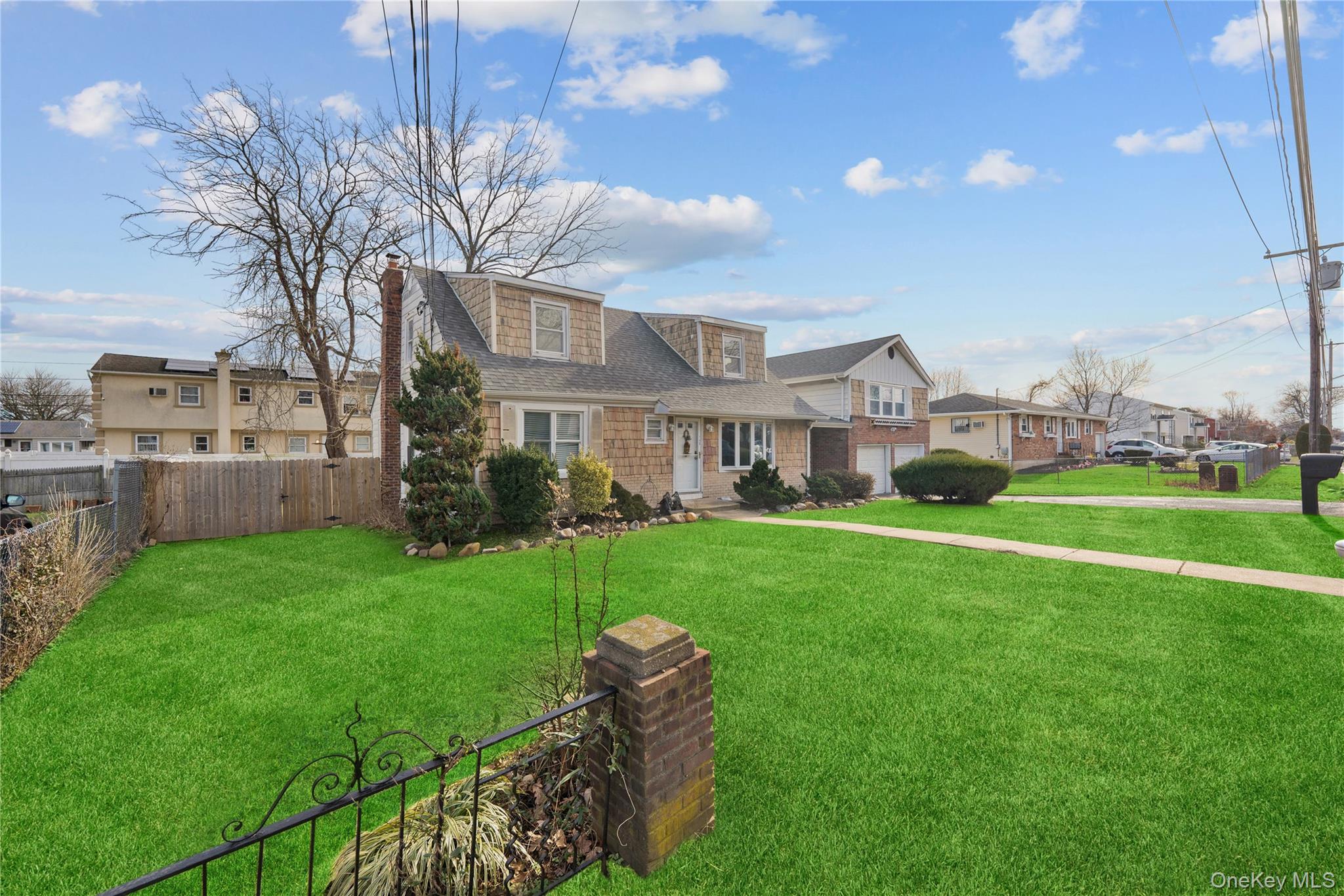 145 Washington Avenue, Deer Park, NY 11729