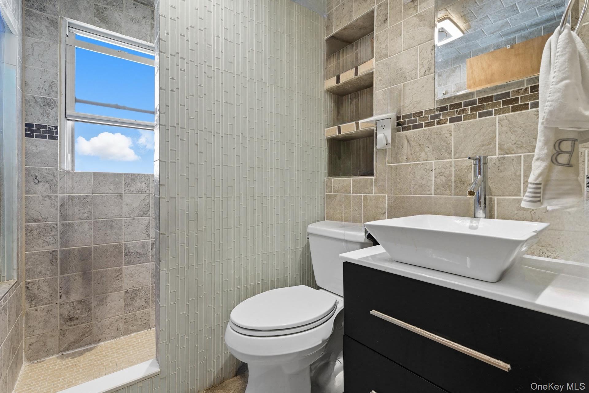 104 N 7th Street, New Hyde Park, NY 11040