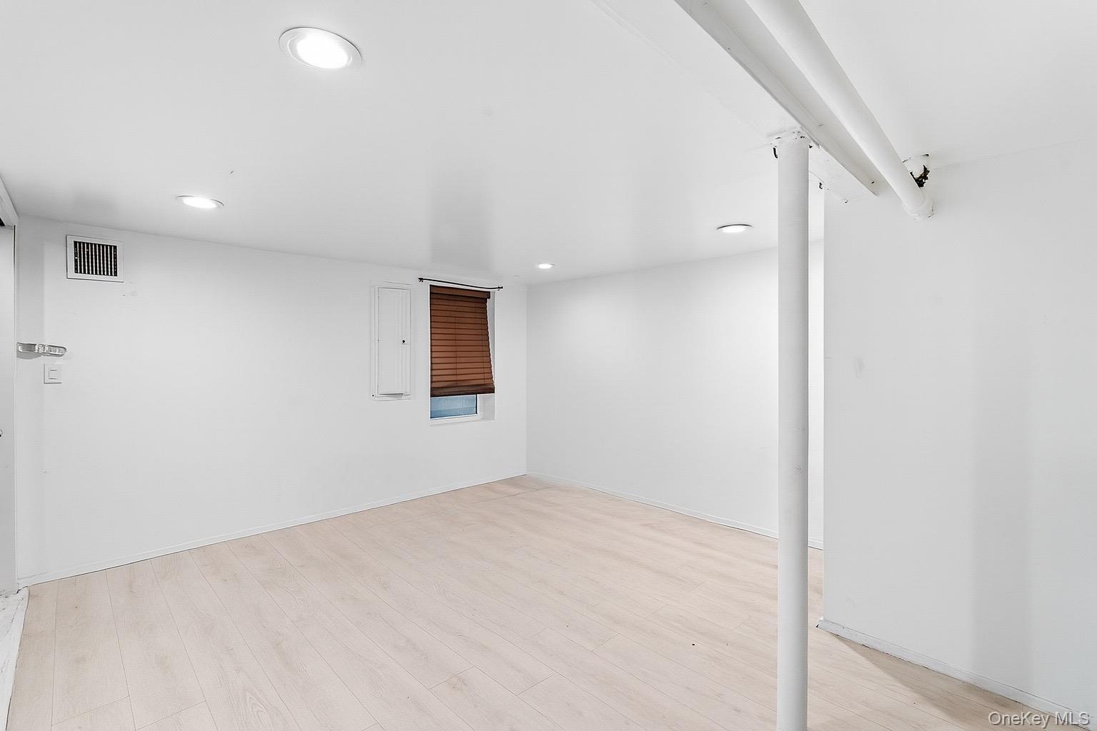 104 N 7th Street, New Hyde Park, NY 11040