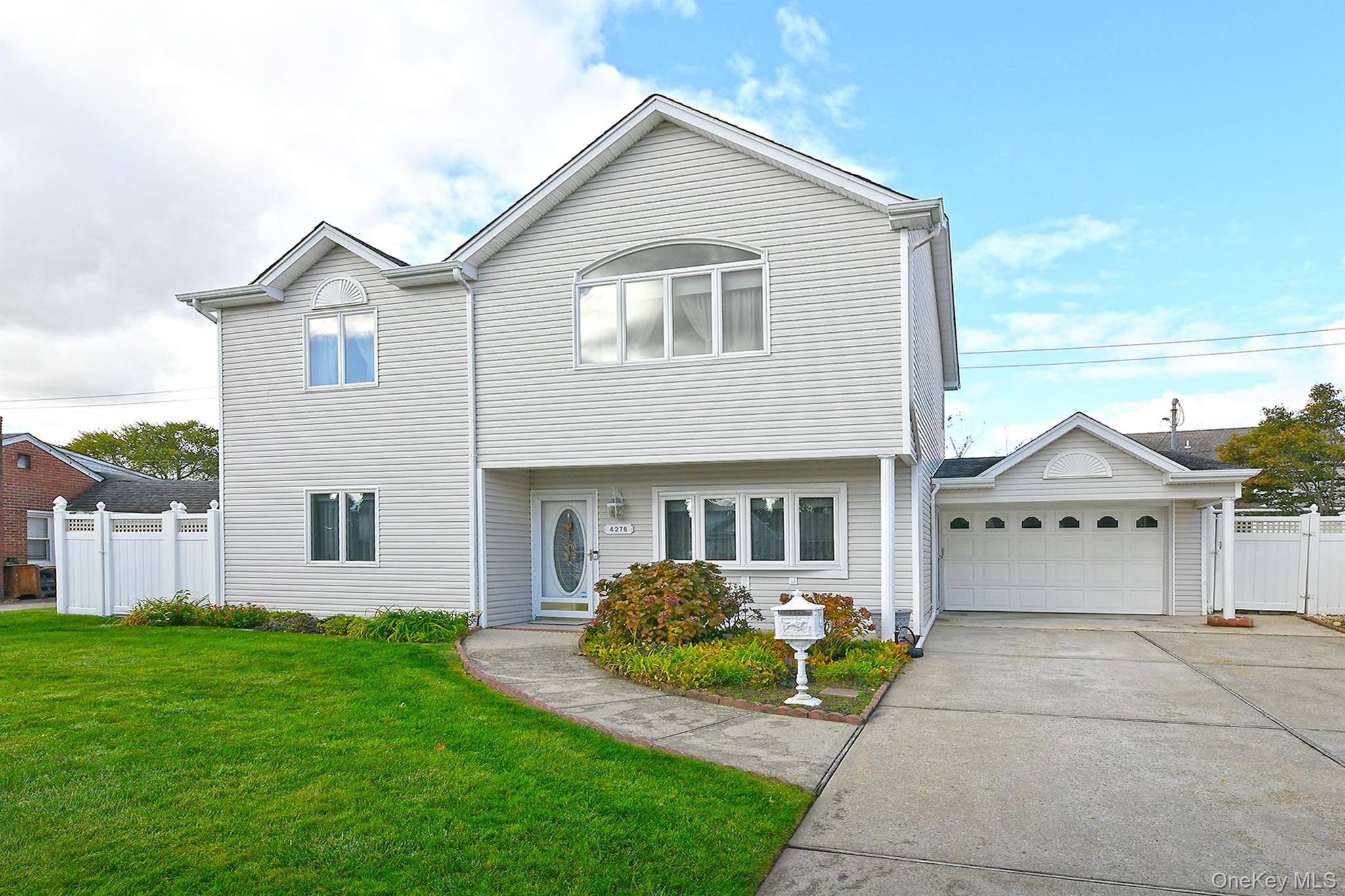 4278 Clarissa Road, Bethpage, NY 11714