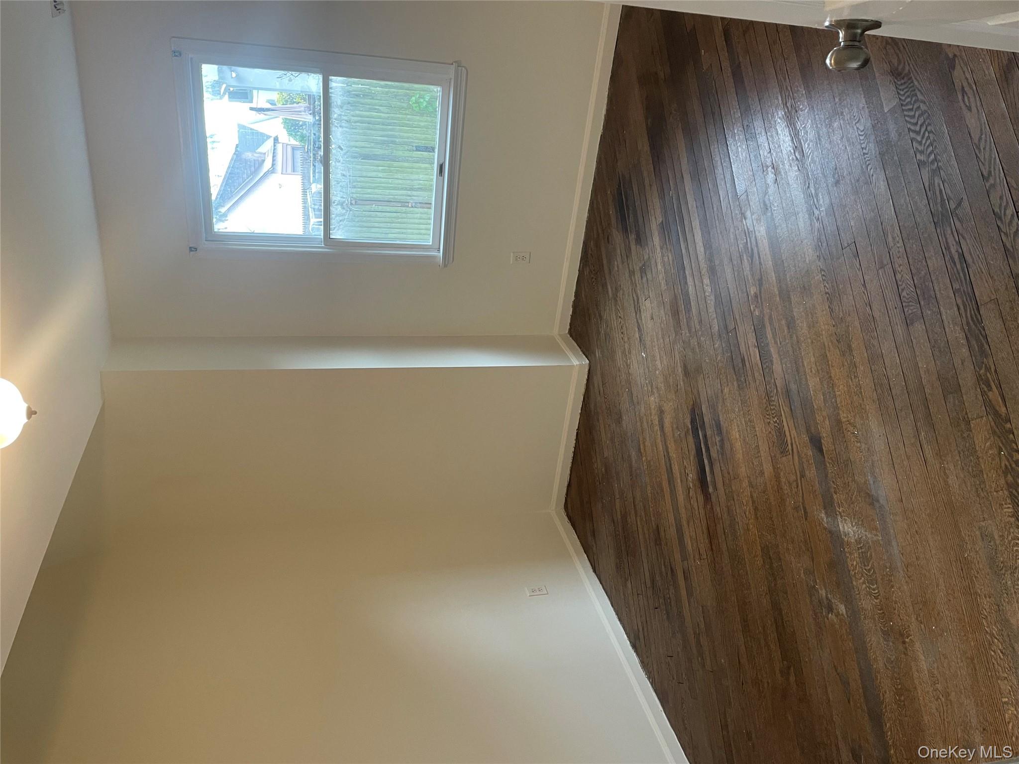 22 Franklin Street # 22D, Franklin Square, NY 11010