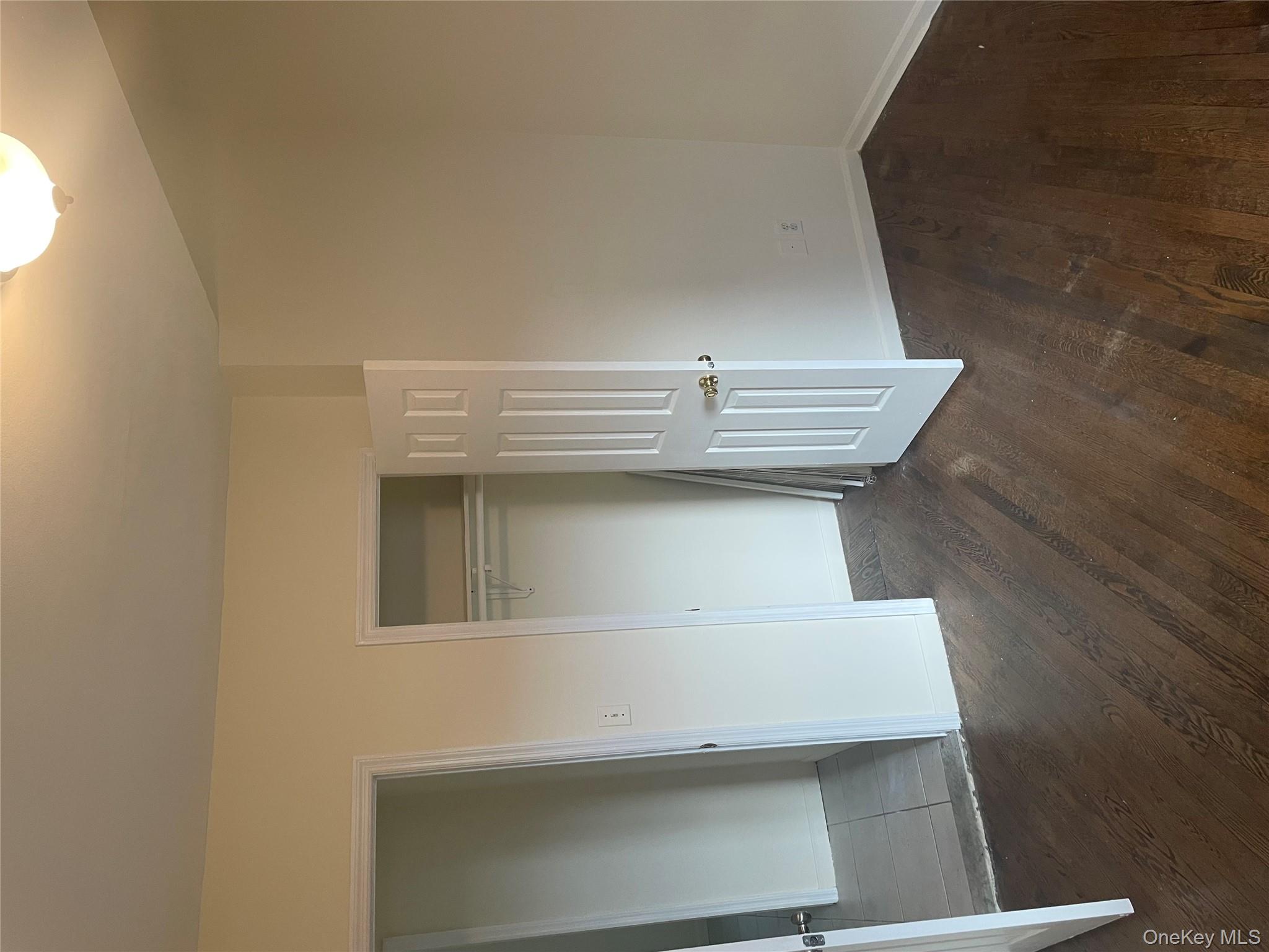 22 Franklin Street # 22D, Franklin Square, NY 11010