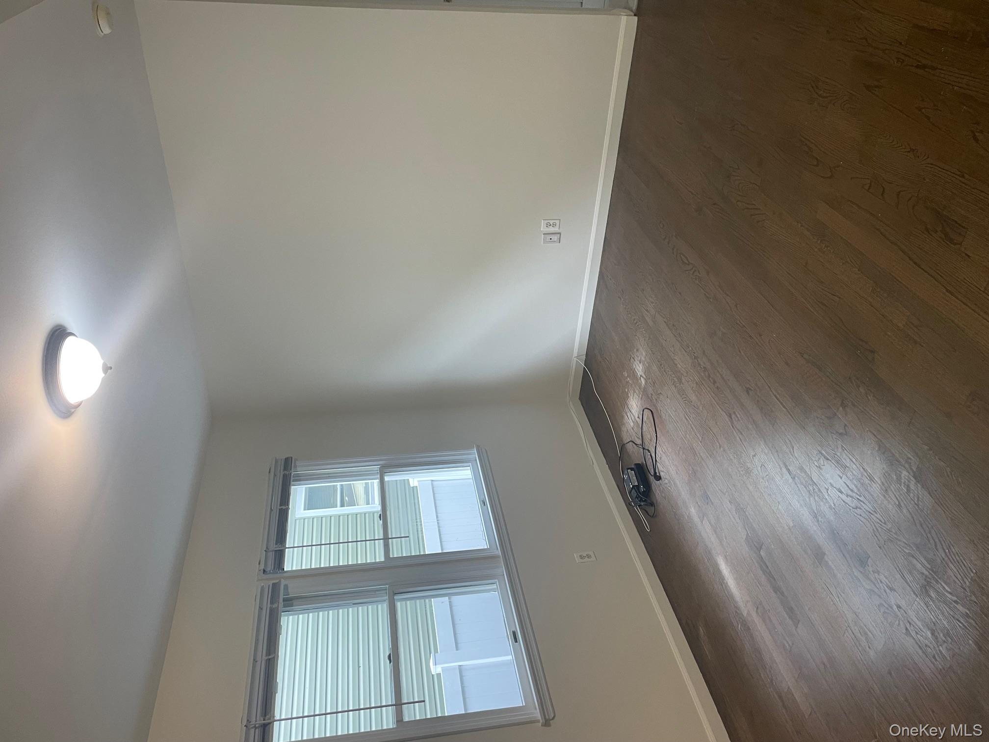 22 Franklin Street # 22D, Franklin Square, NY 11010