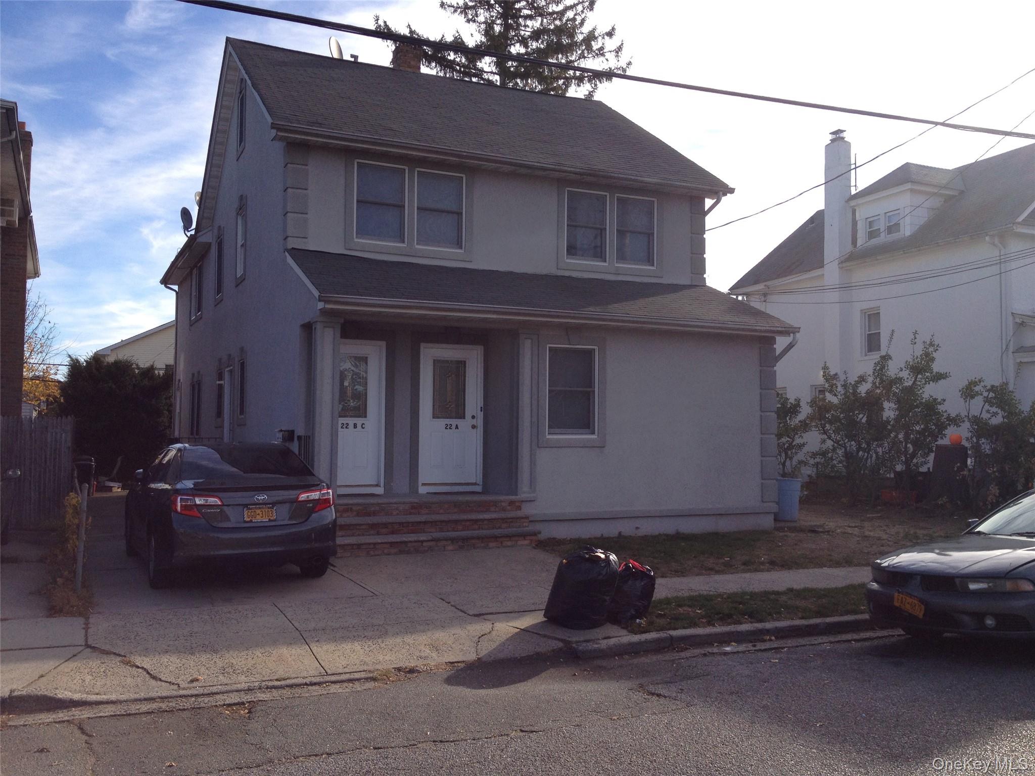 22 Franklin Street # 22D, Franklin Square, NY 11010