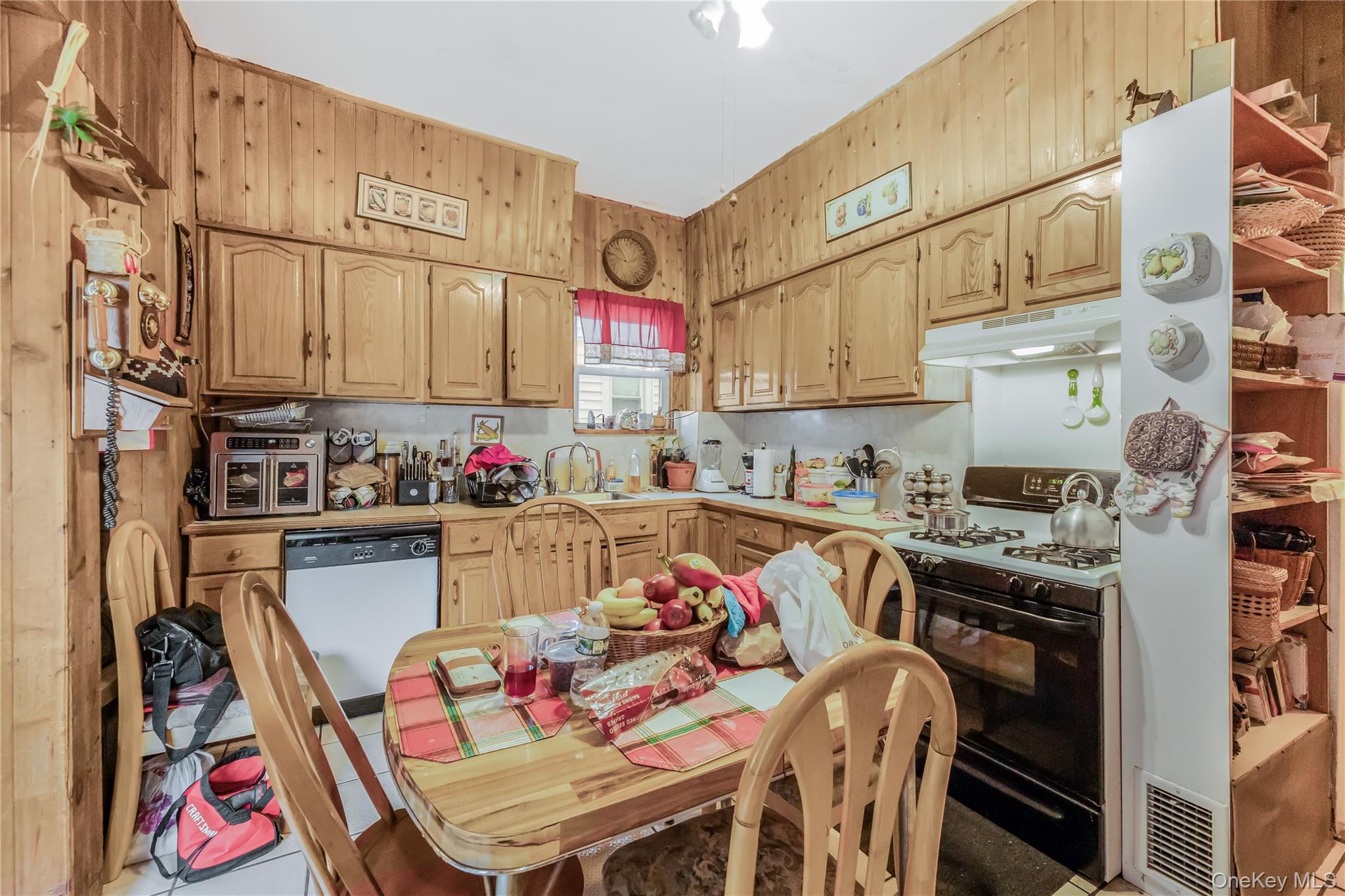 38 Carroll Street, Yonkers, NY 10705