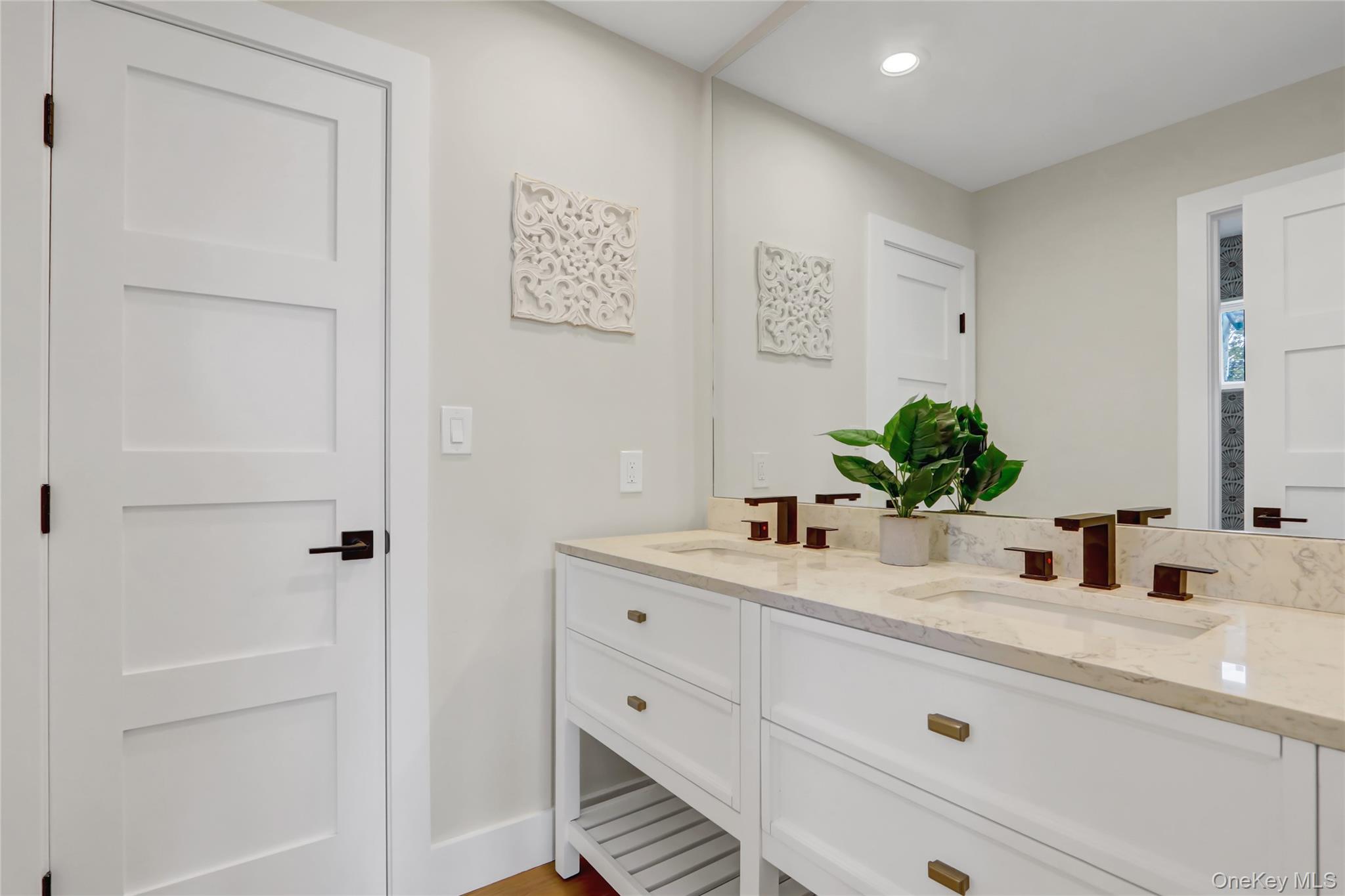 201 Argyle Place, Bellmore, NY 11710