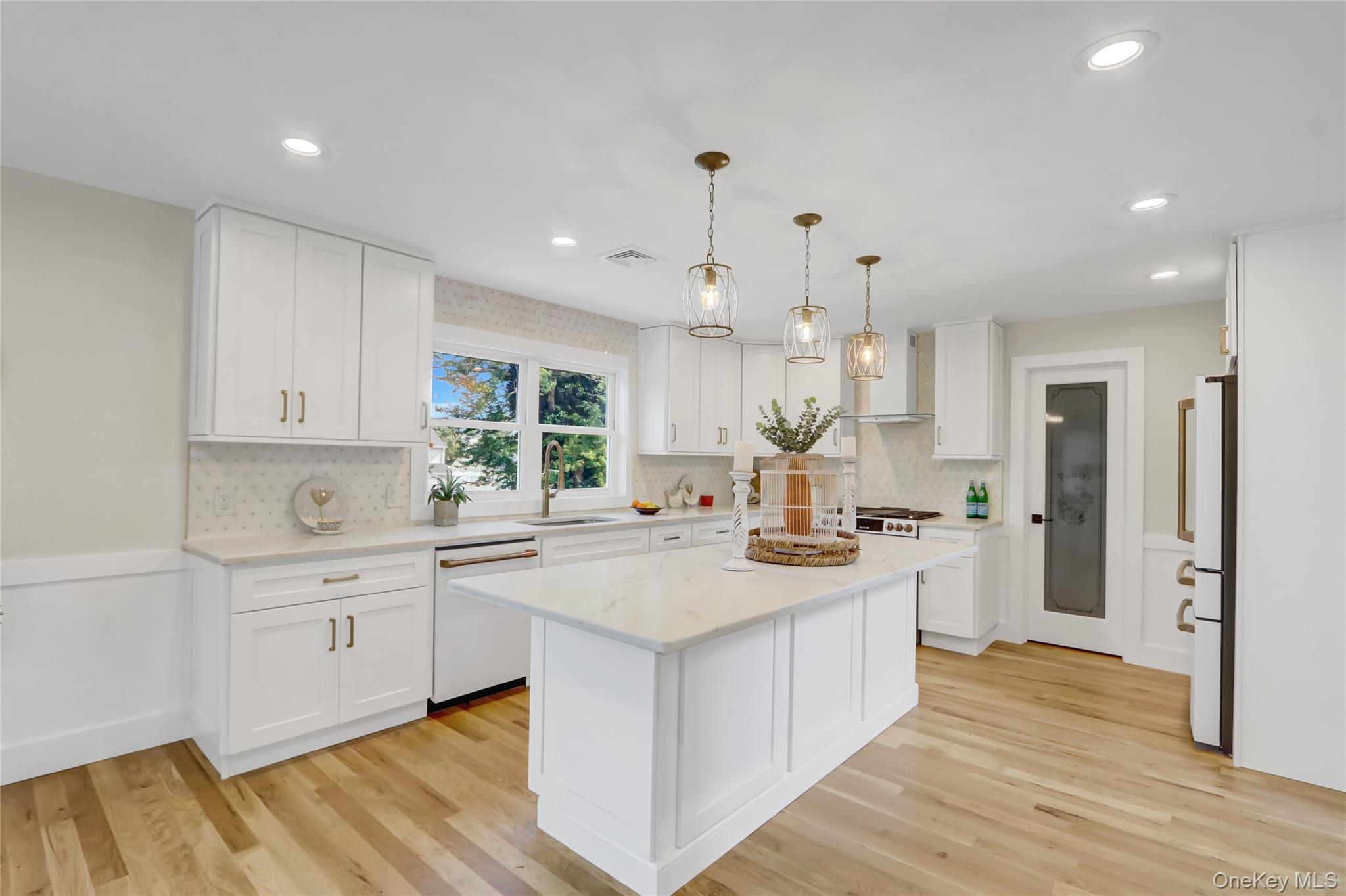 201 Argyle Place, Bellmore, NY 11710