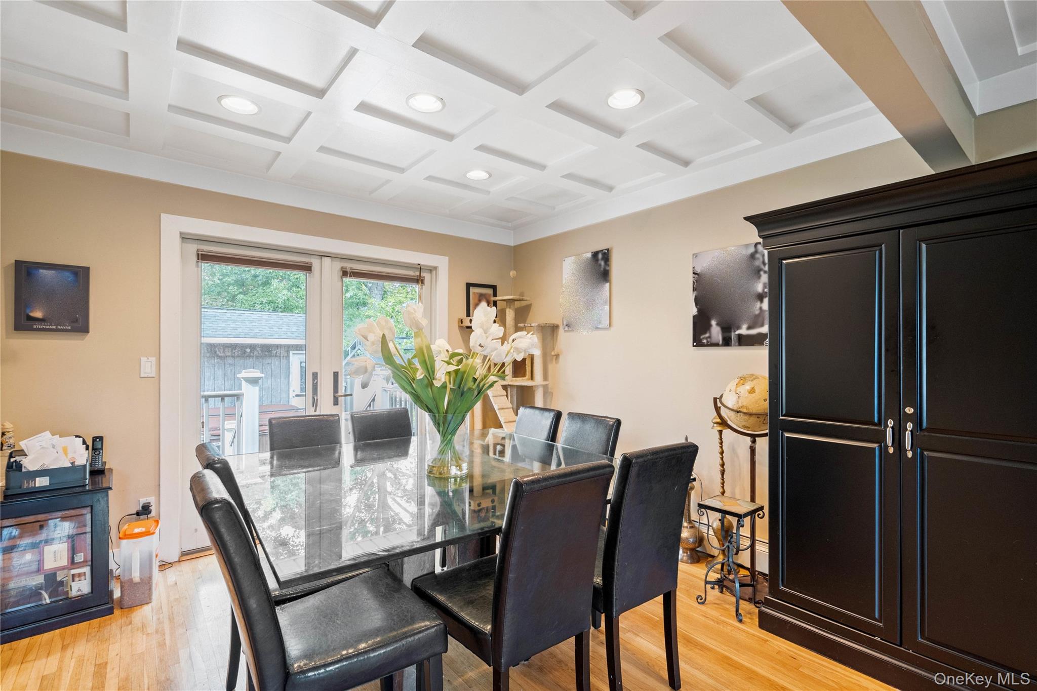 8 Westminster Road, Syosset, NY 11791