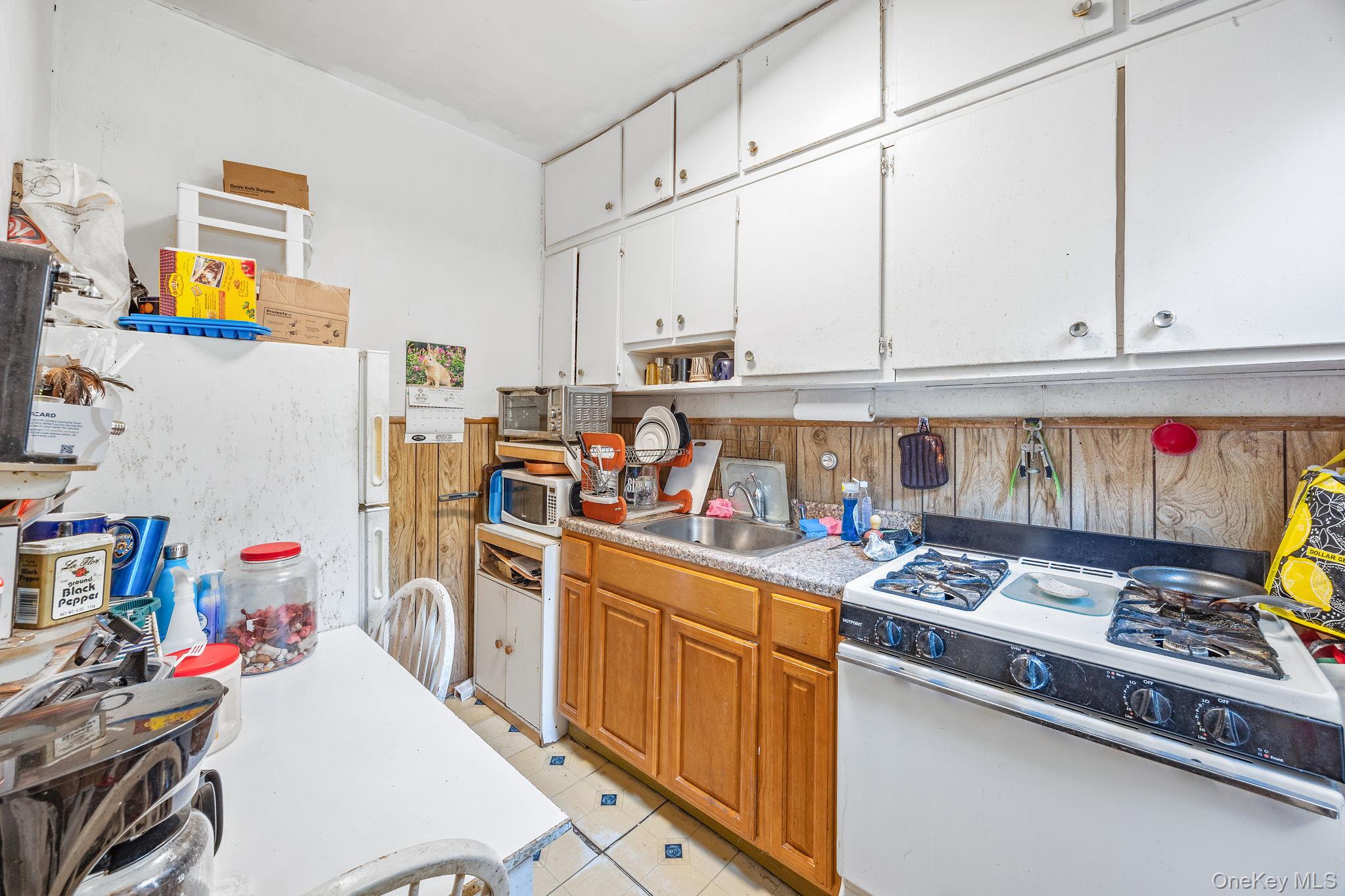 994 Hart Street, Brooklyn, NY 11237