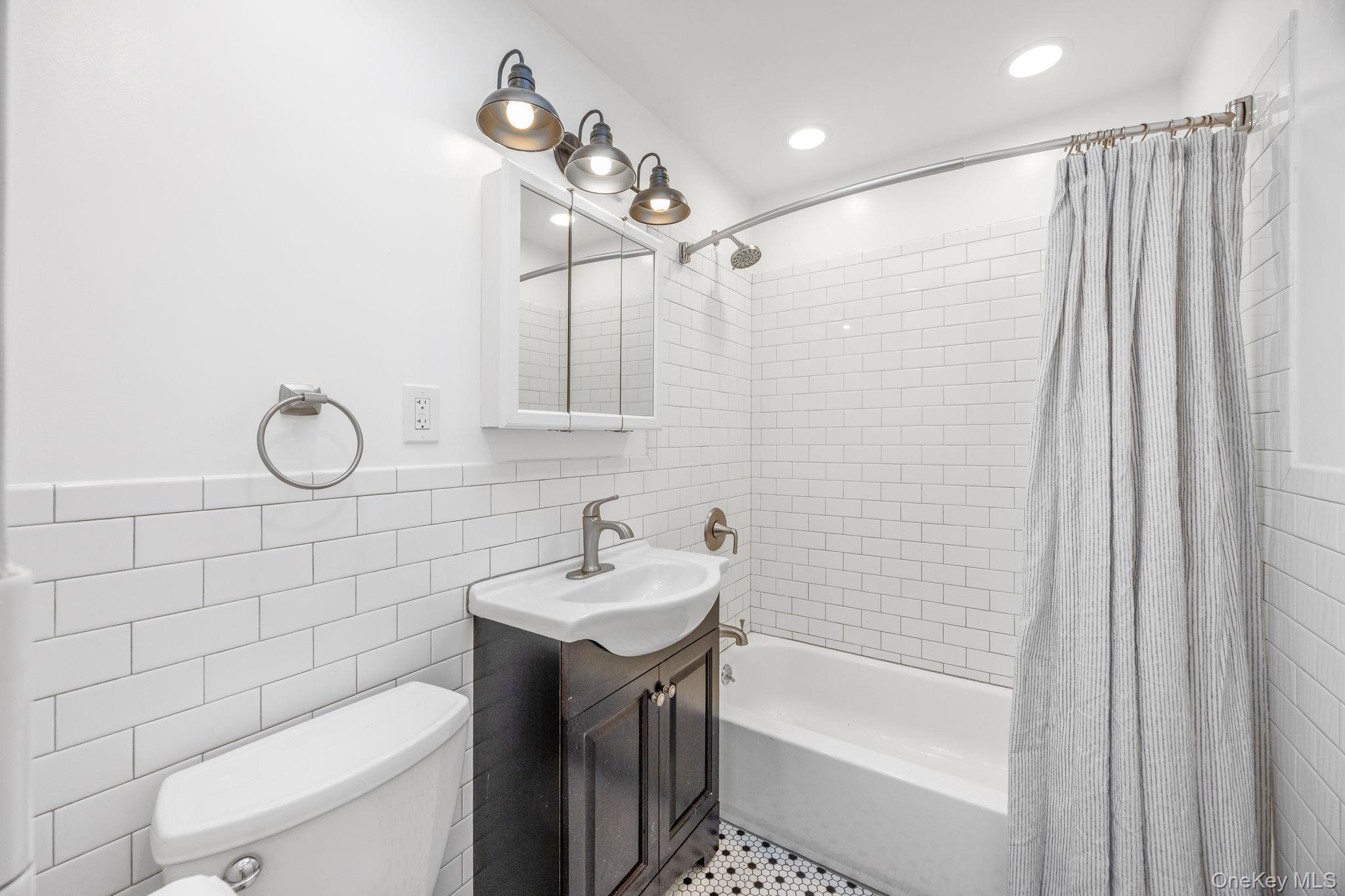 994 Hart Street, Brooklyn, NY 11237