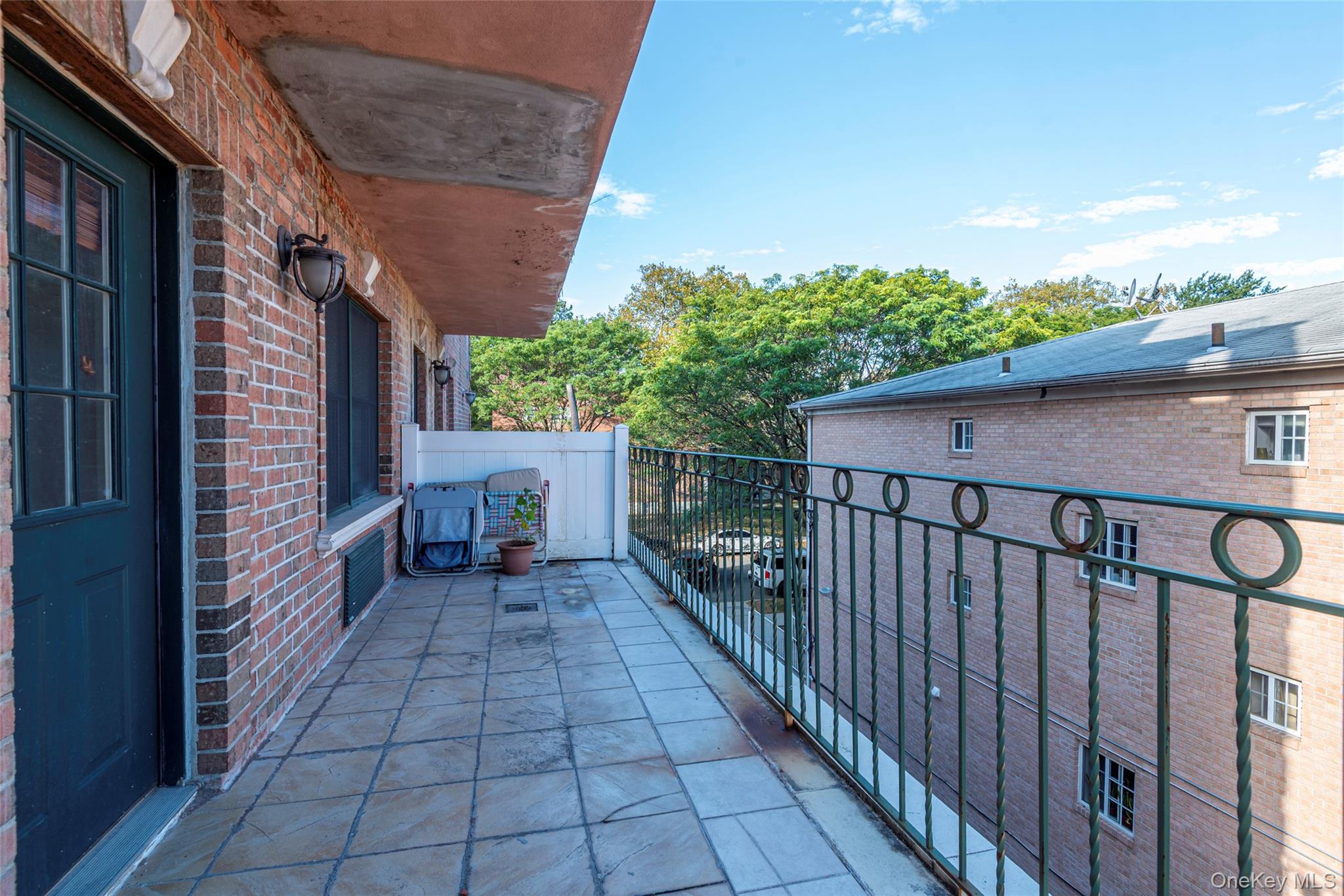 42-23 212 Street # 3B, Bayside, NY 11361