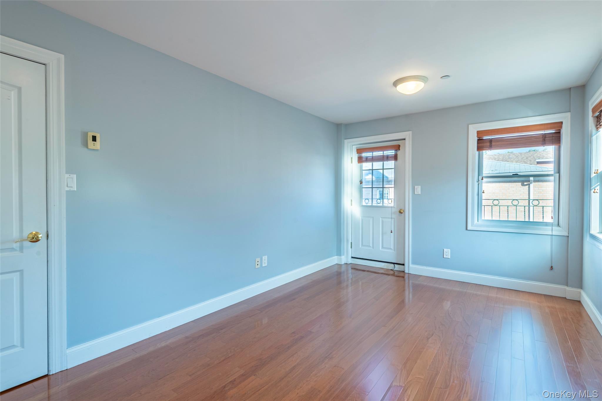 42-23 212 Street # 3B, Bayside, NY 11361