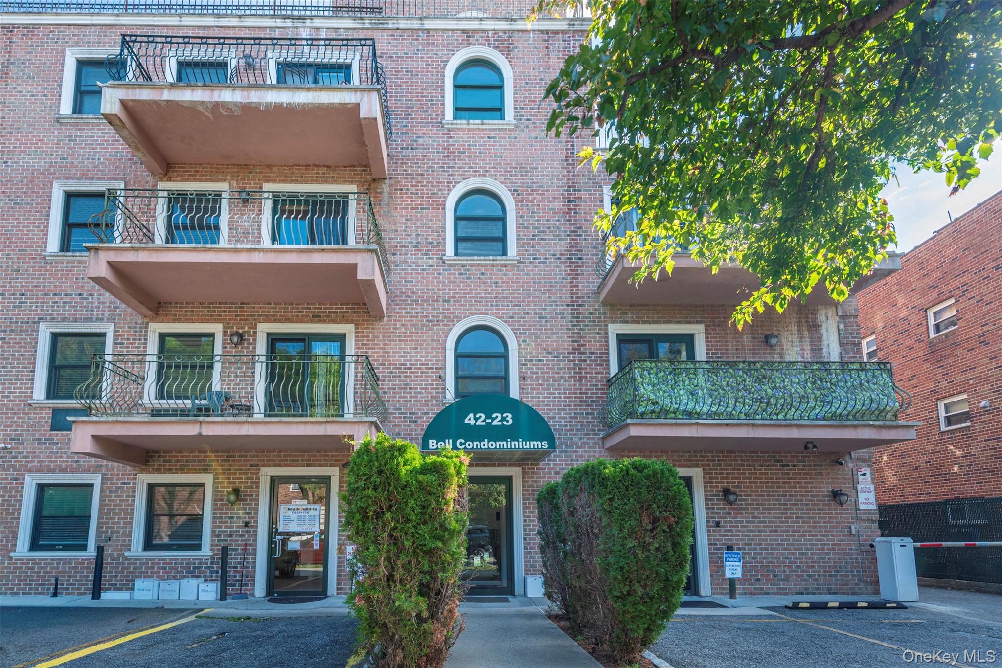 42-23 212 Street # 3B, Bayside, NY 11361