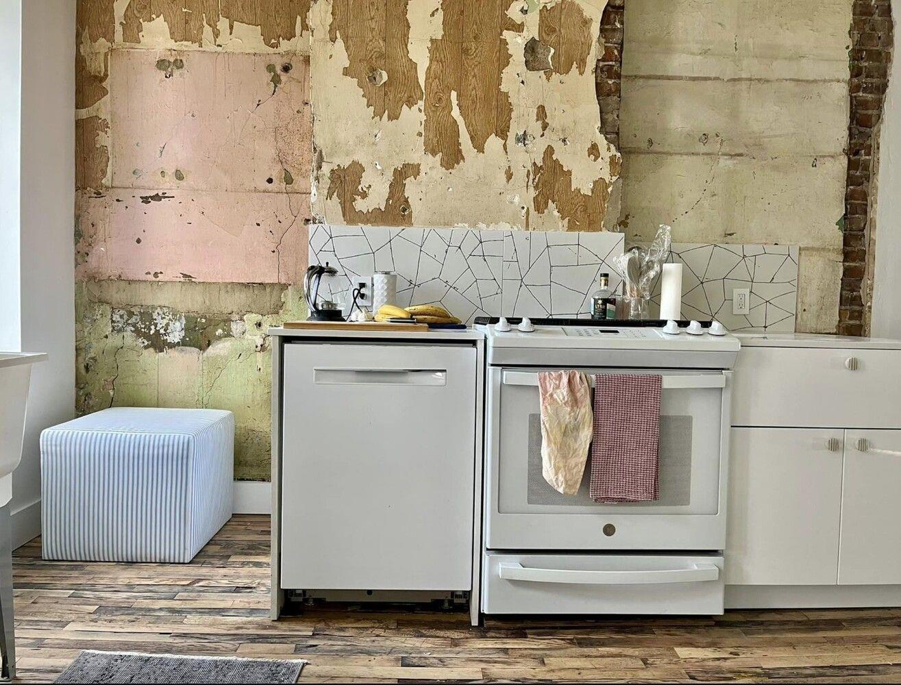 285A KINGSLAND Avenue # 2, Brooklyn, NY 11222