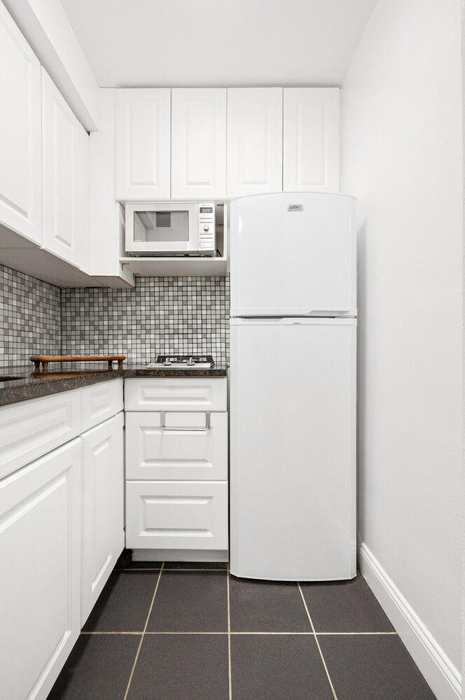 311 75TH Street # 6A, New York (Manhattan), NY 10021