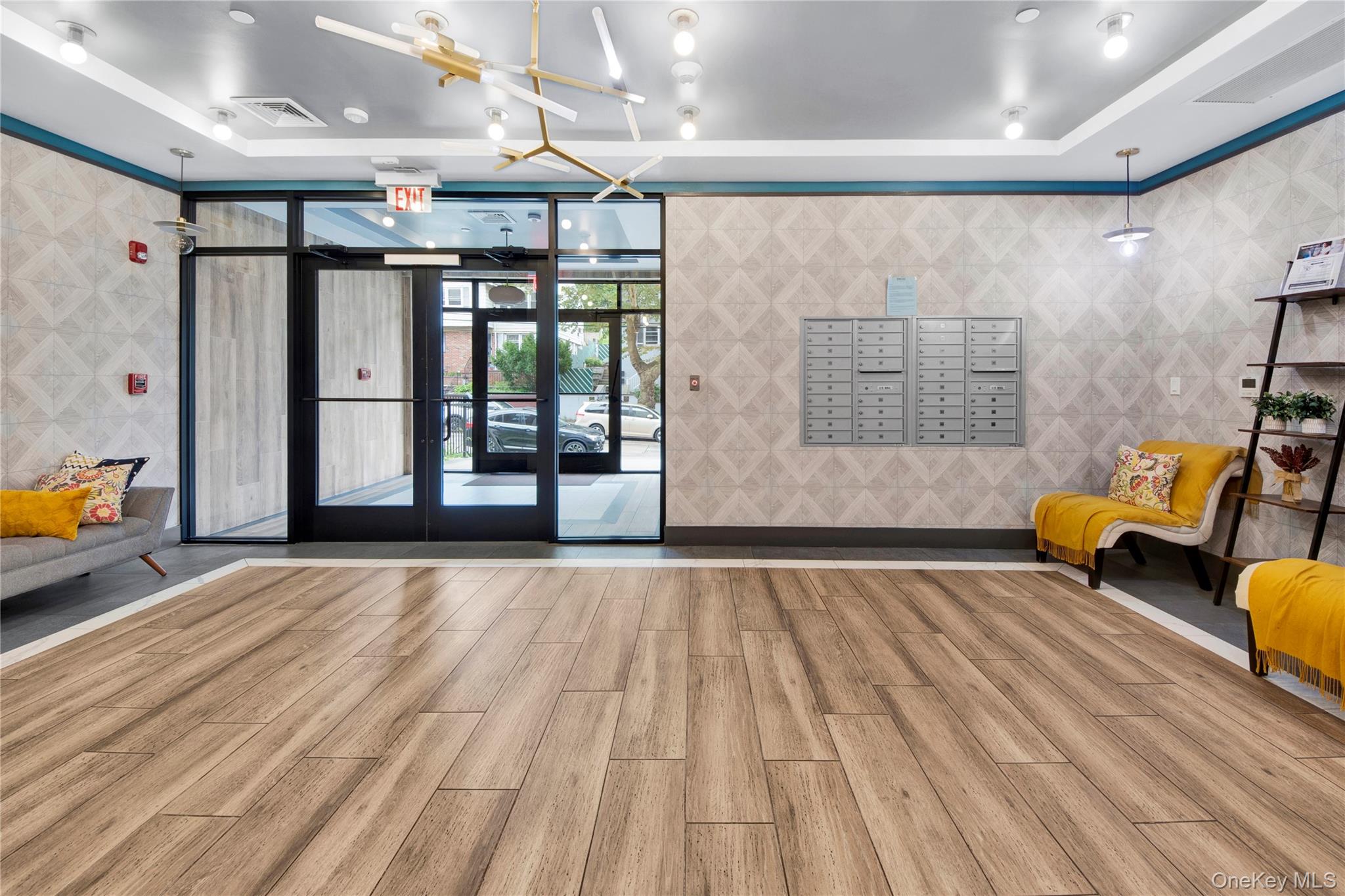 525 NORTH MACQUESTEN PARKWAY, Fleetwood, NY 10552