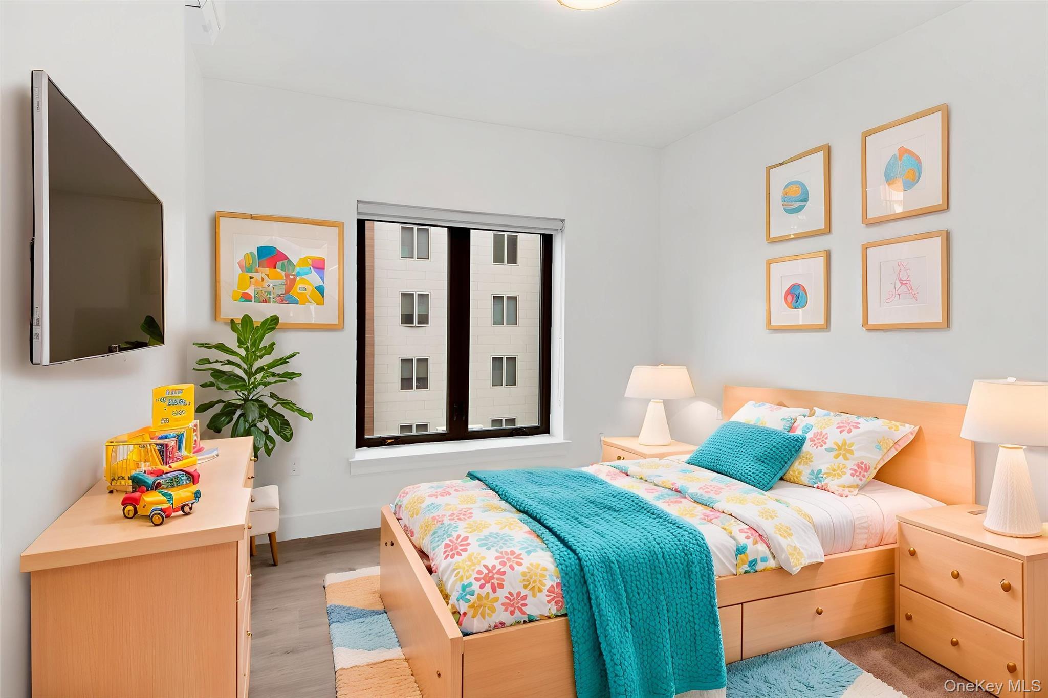 525 NORTH MACQUESTEN PARKWAY, Fleetwood, NY 10552