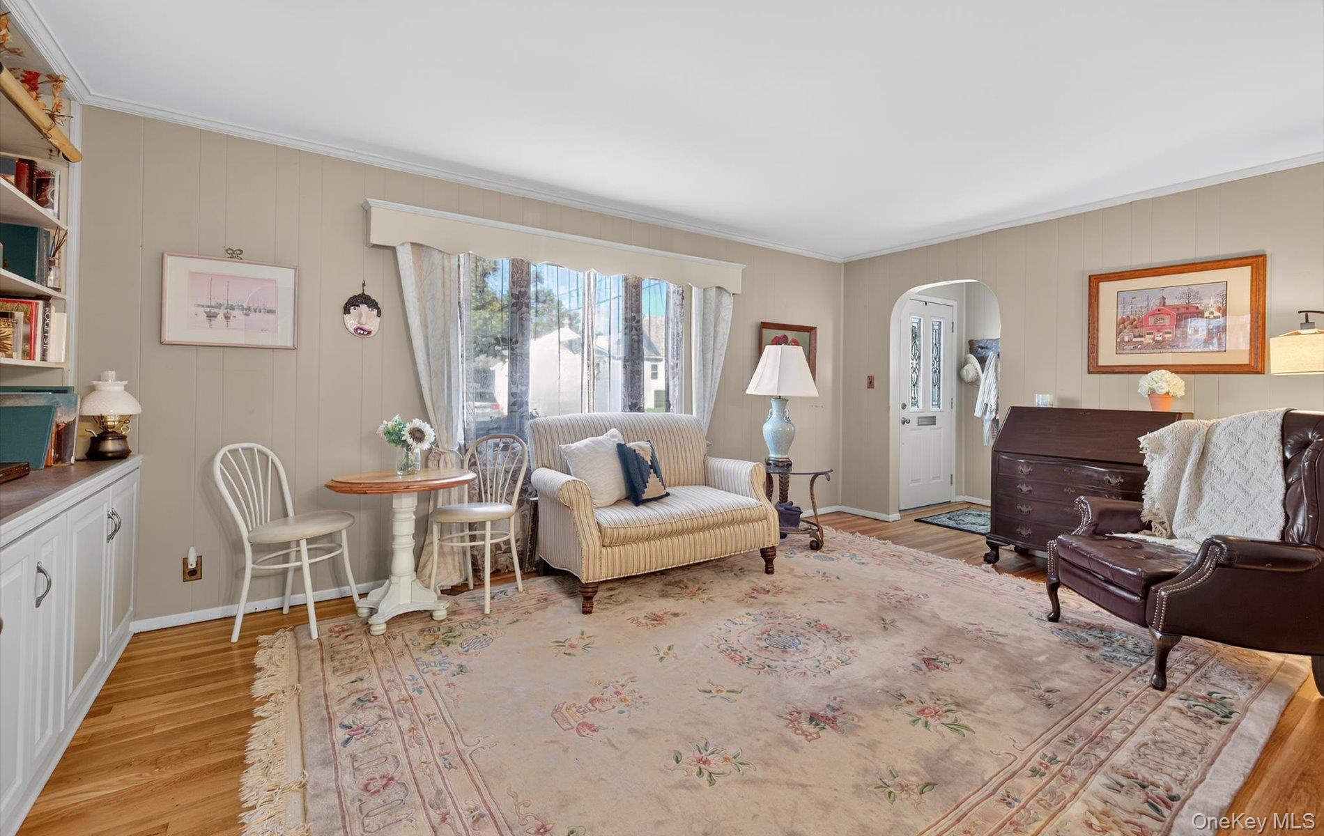 227 Brown Street, Mineola, NY 11501