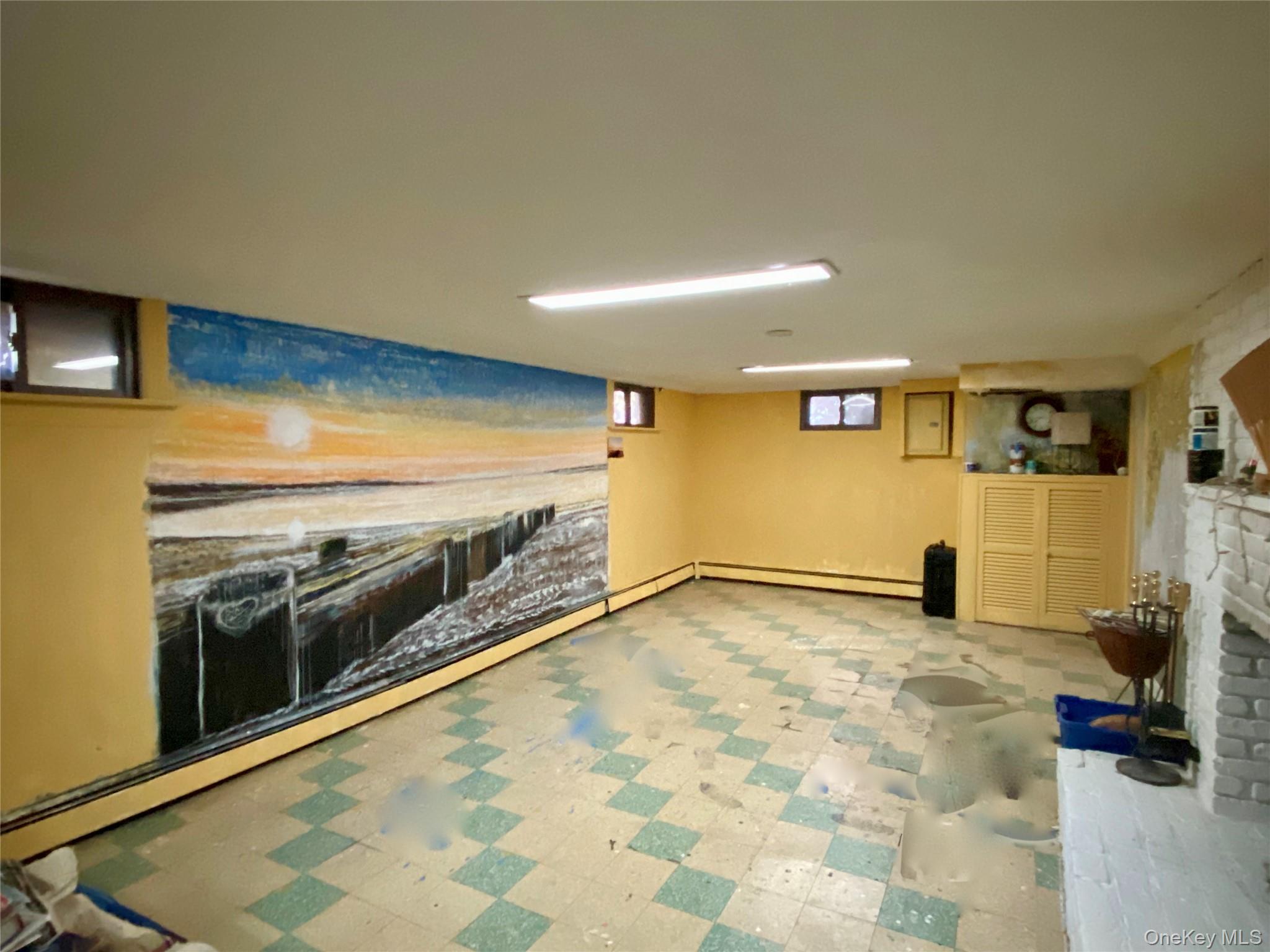 65 Oak Avenue, Huntington Station, NY 11746